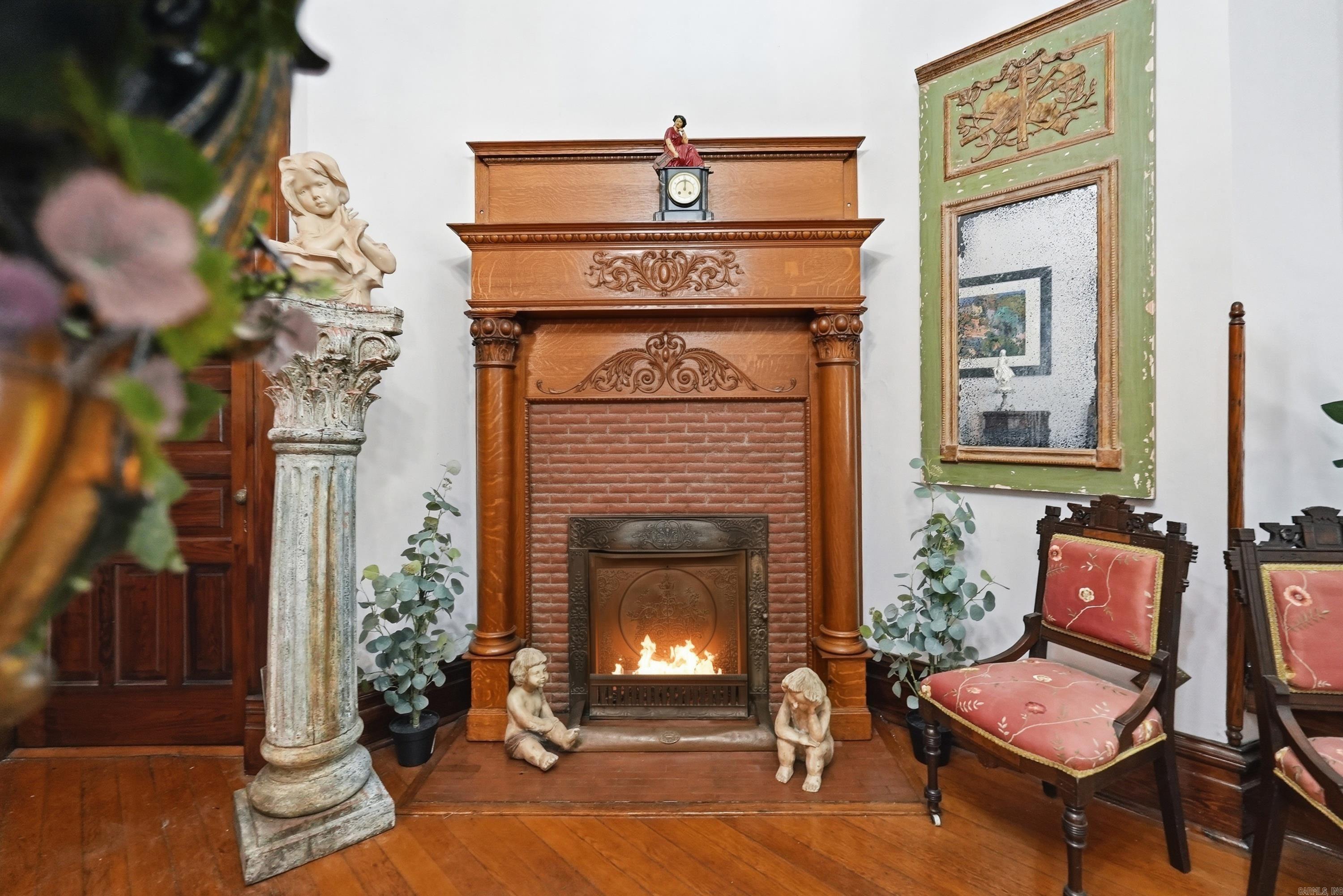 FULTONS - Residential