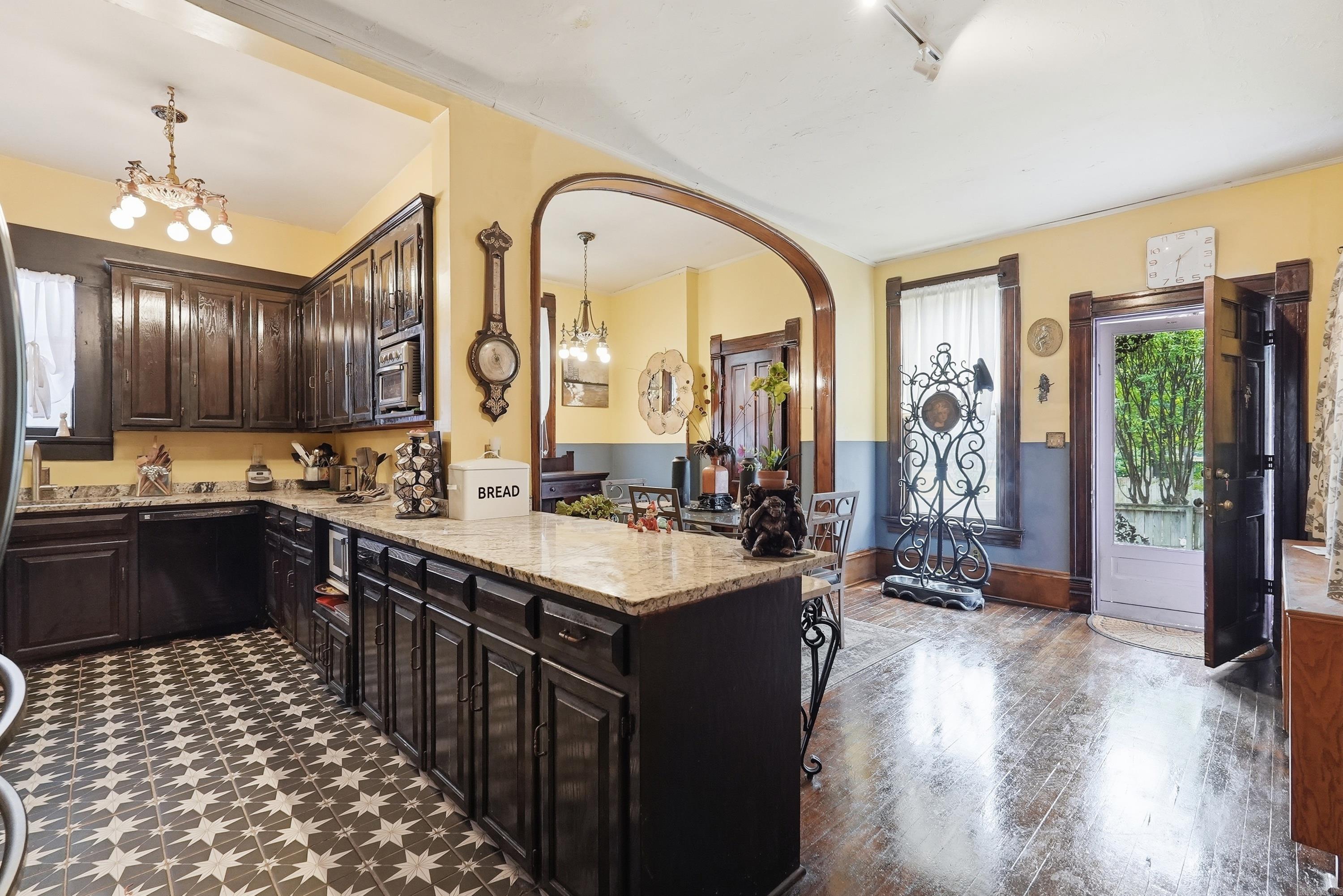 FULTONS - Residential