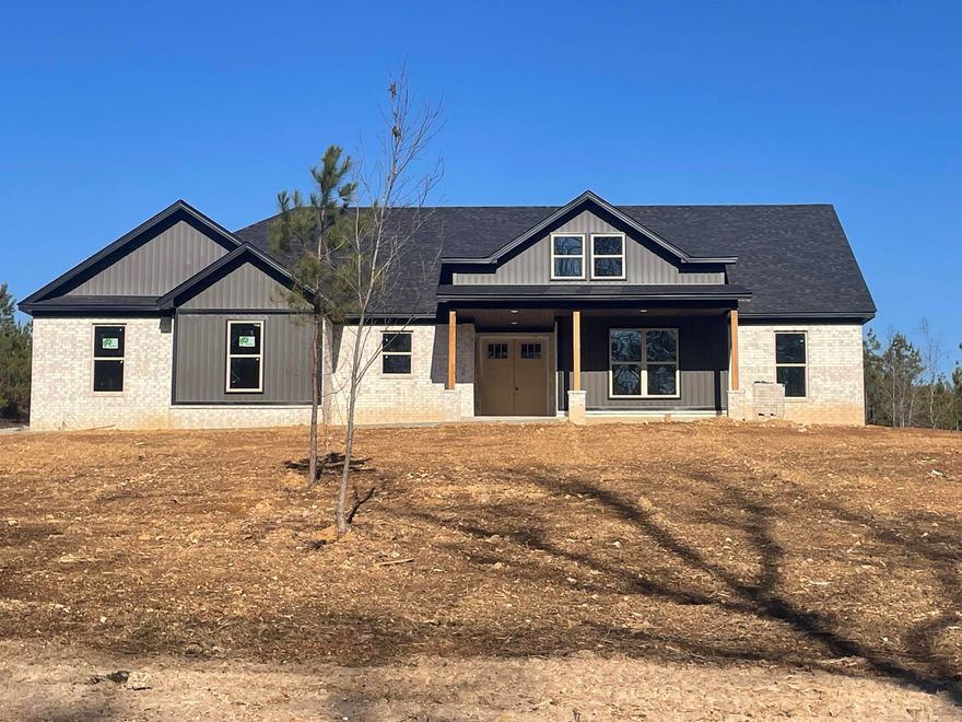 Beautiful New home on 2.07 acres in the country.  School choice Benton/Bryant schools. Quartz counter tops, Hardwood floors, large pantry. Beautiful brick fireplace. almost all brick home