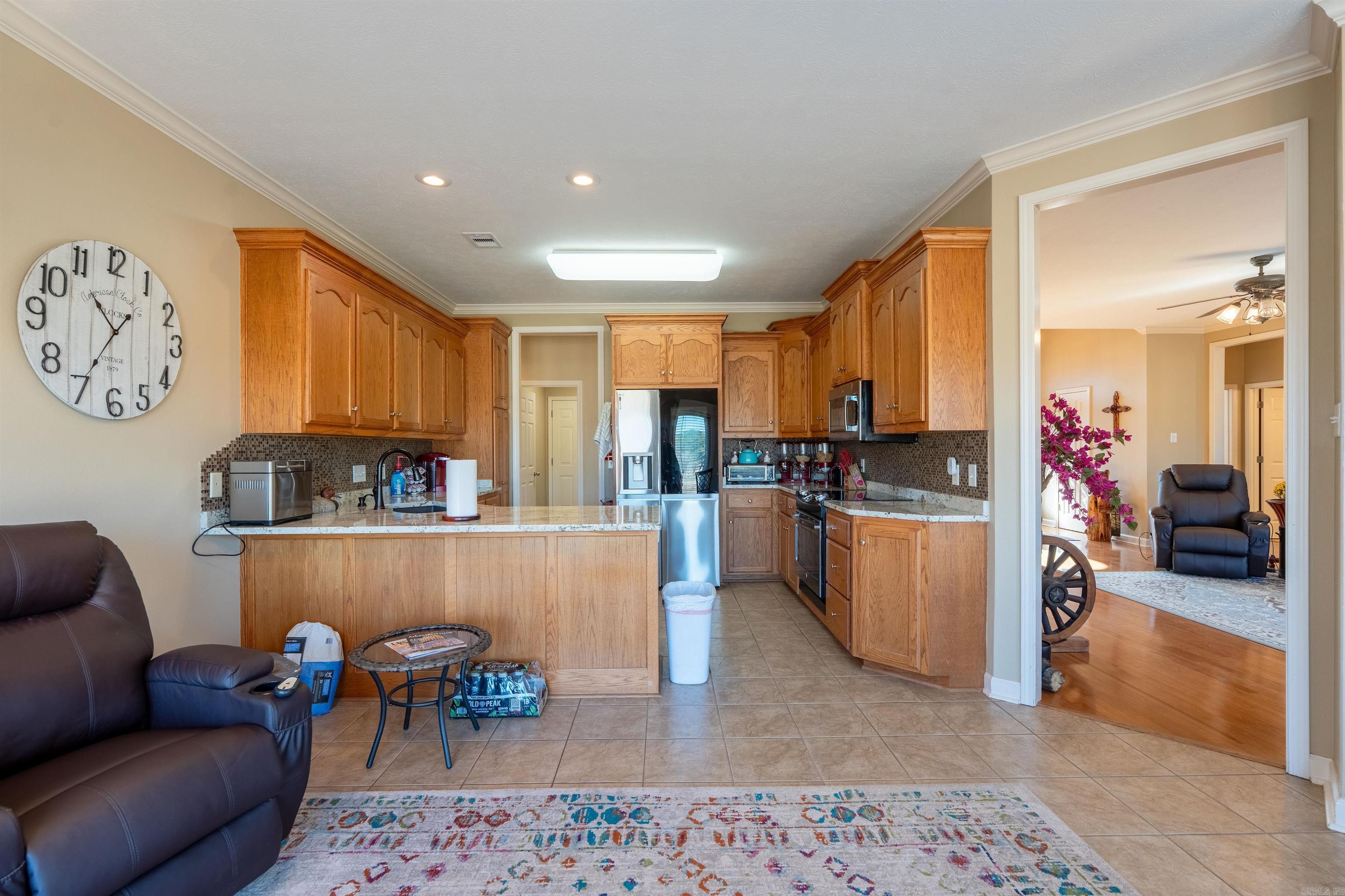 LOST CREEK - Residential