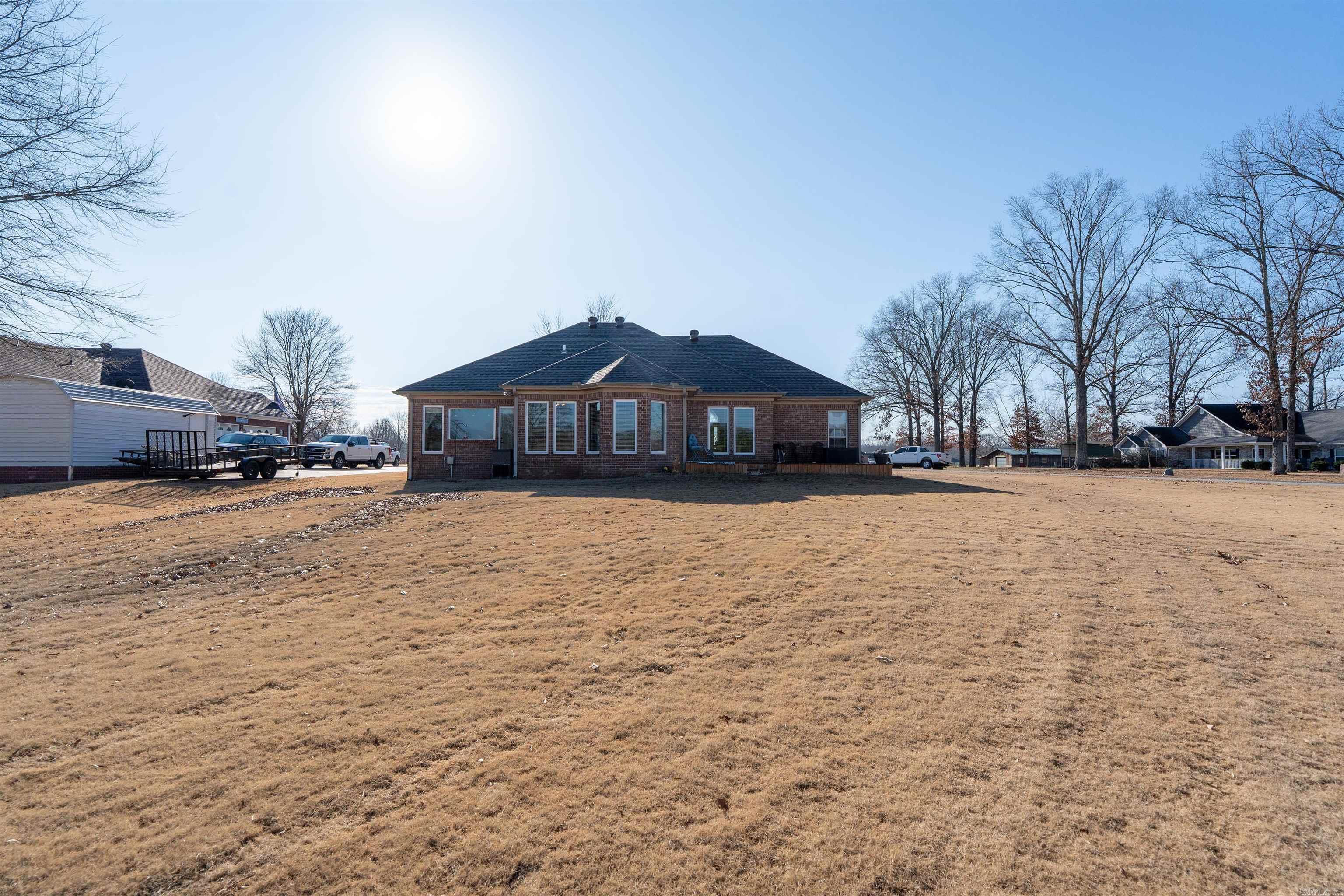 LOST CREEK - Residential