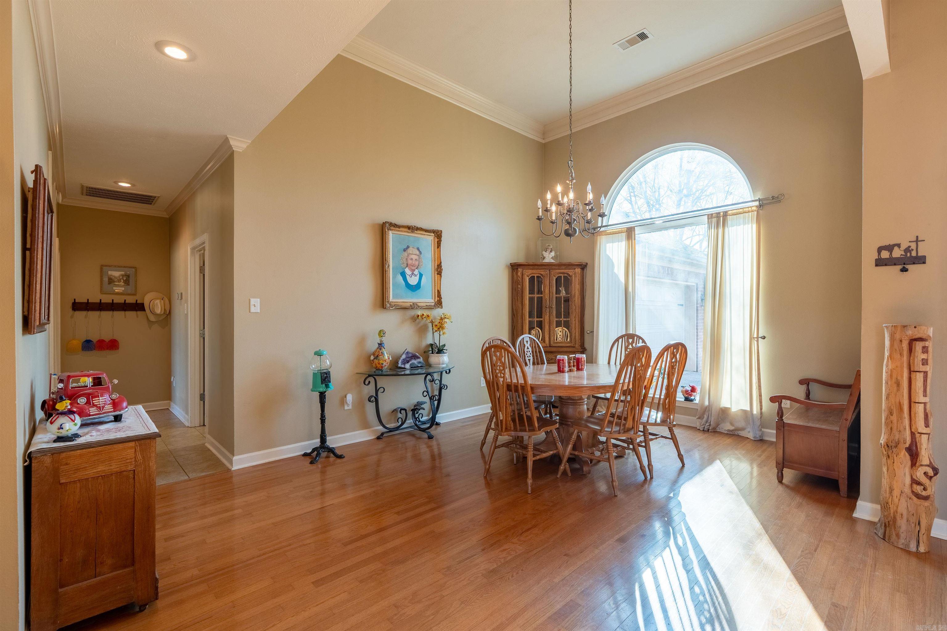 LOST CREEK - Residential