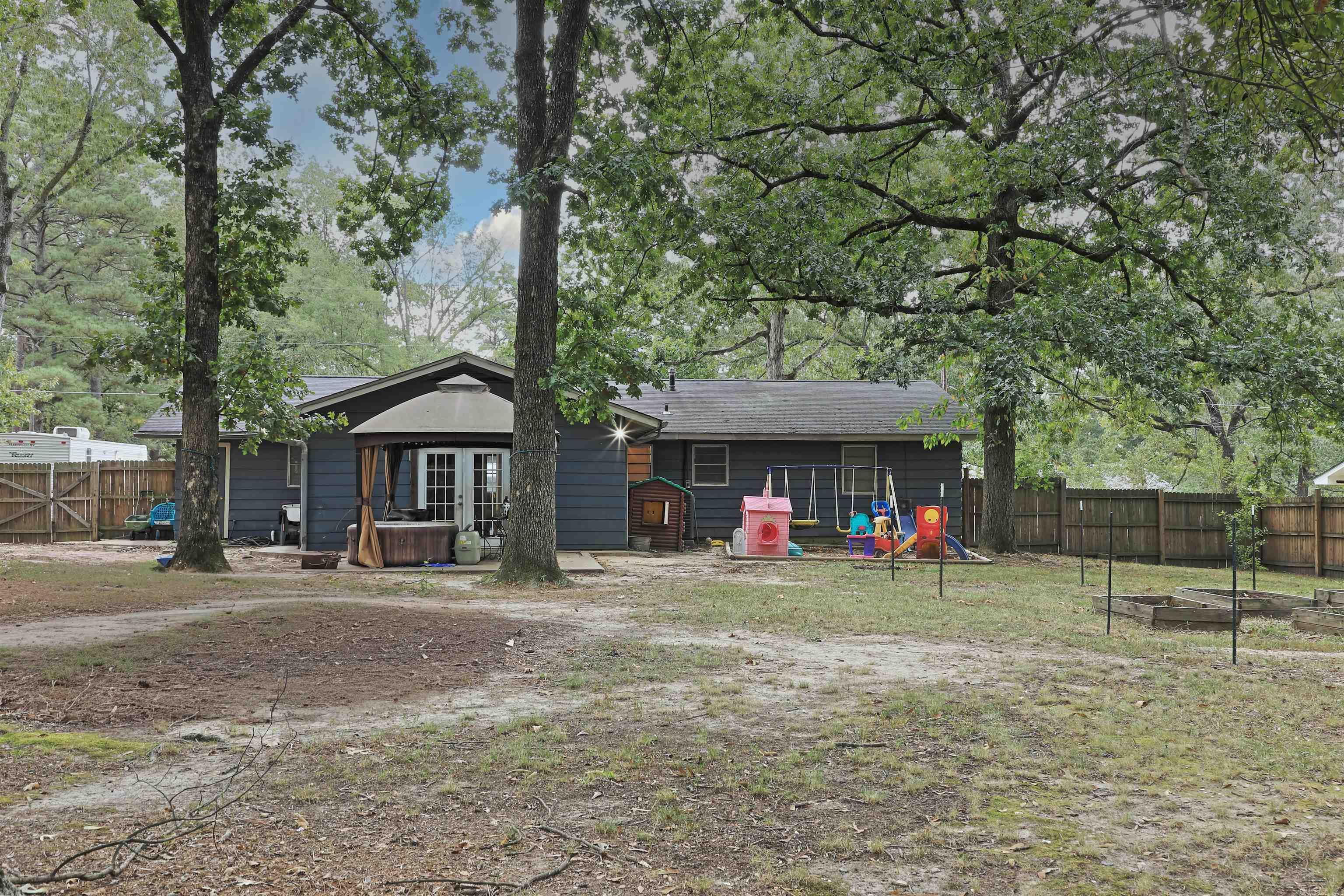 FOREST ACRES ADD - Residential