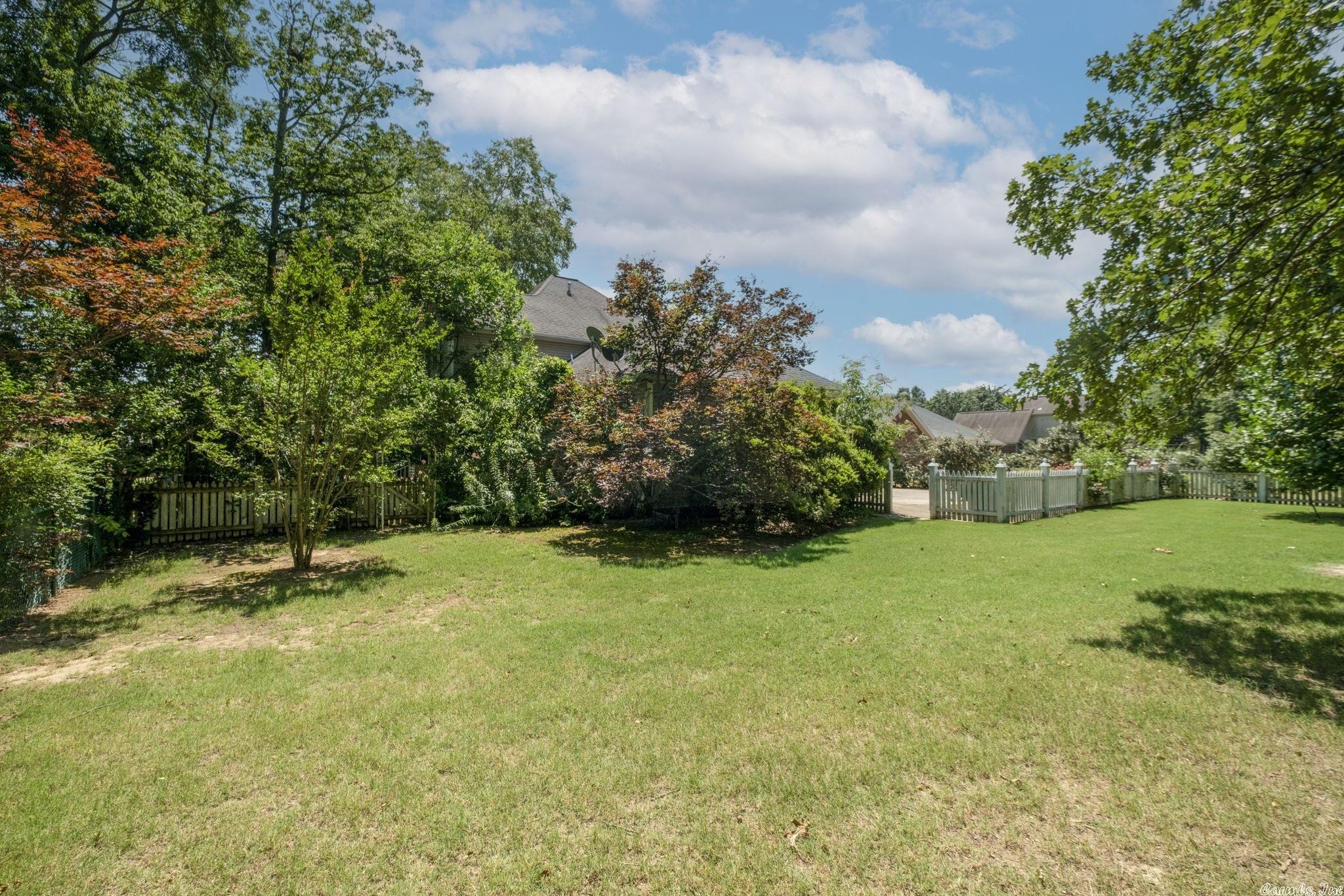 ROLLING MEADOWS (UNREC) - Residential