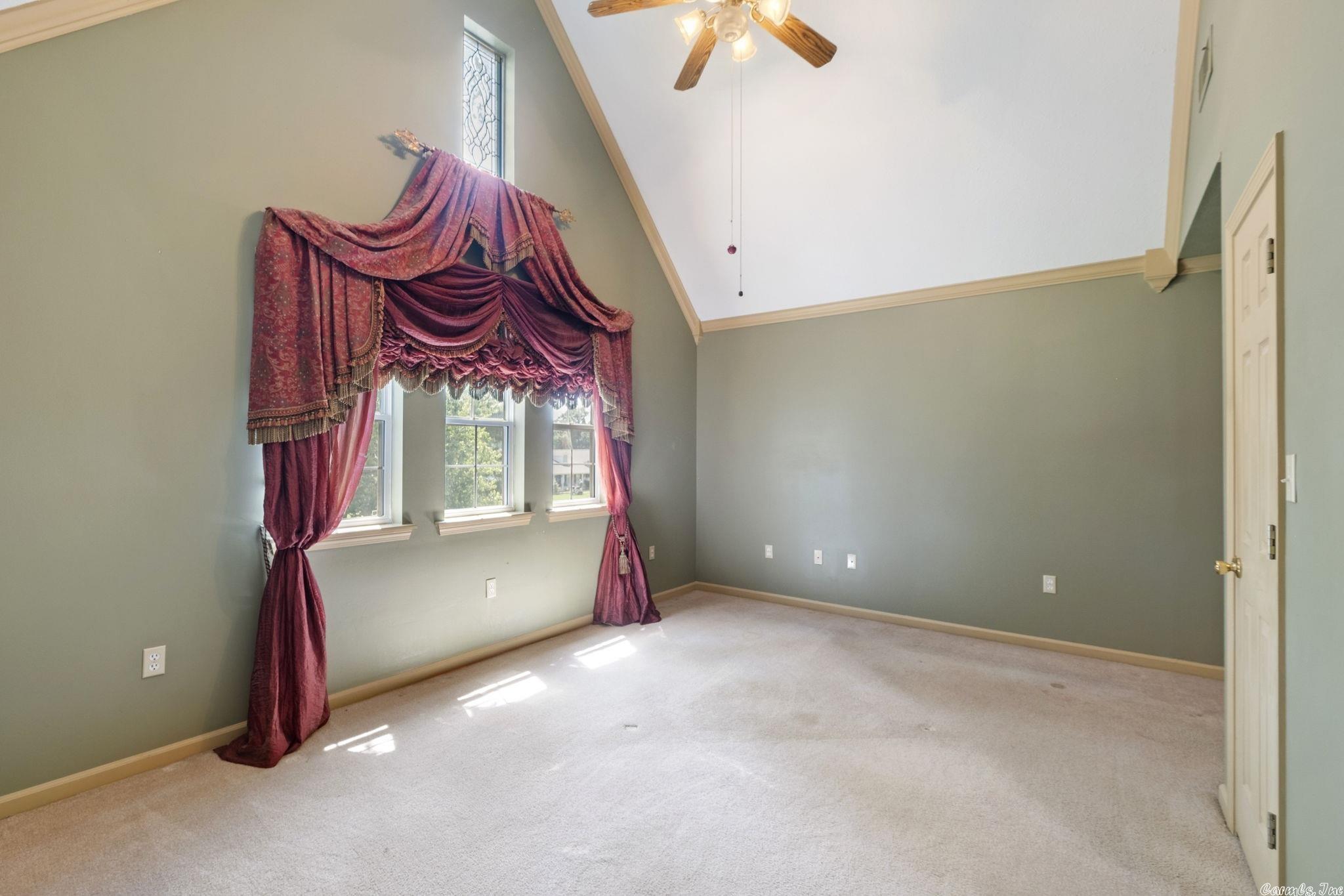 ROLLING MEADOWS (UNREC) - Residential