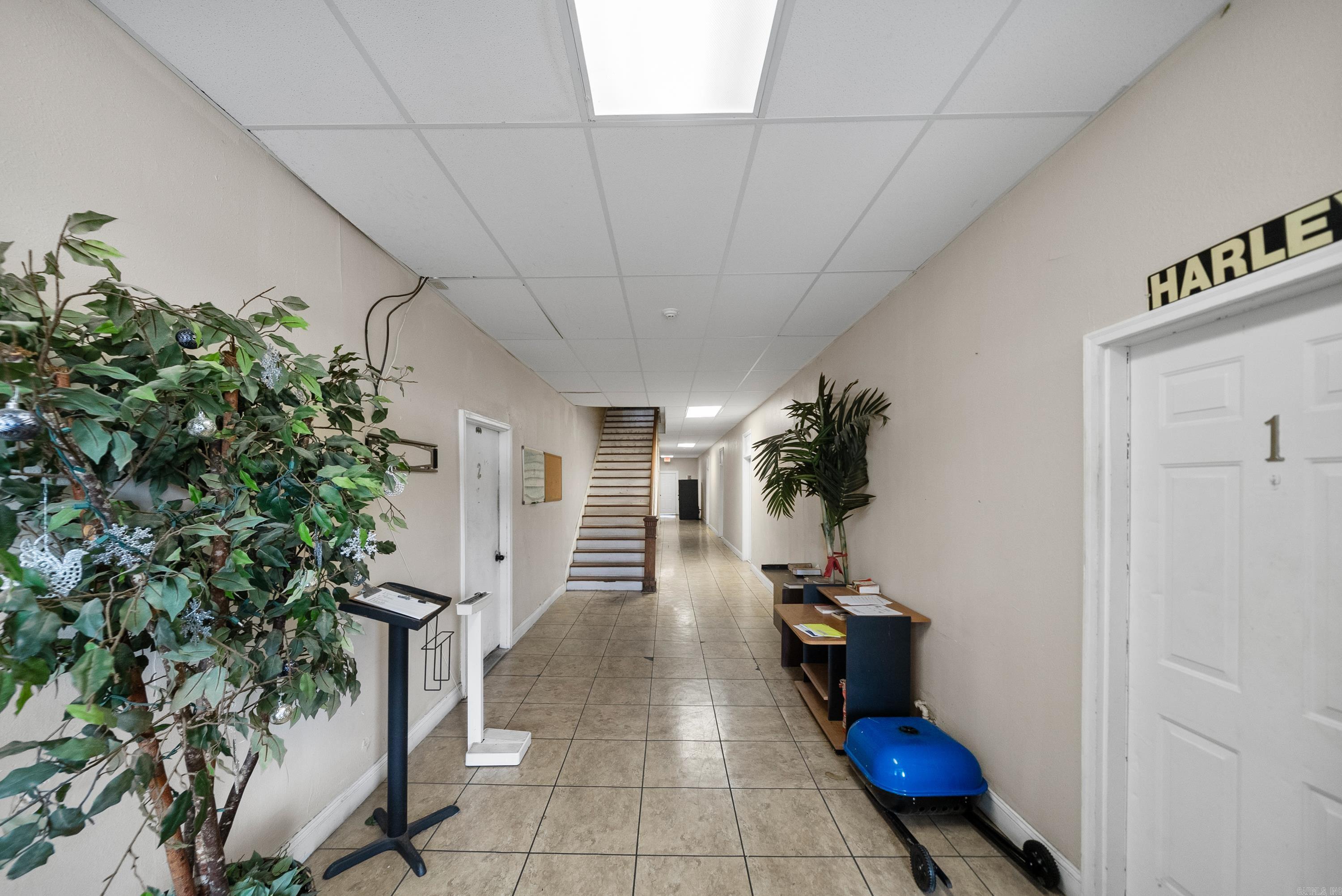 HSR BLK - Residential Income