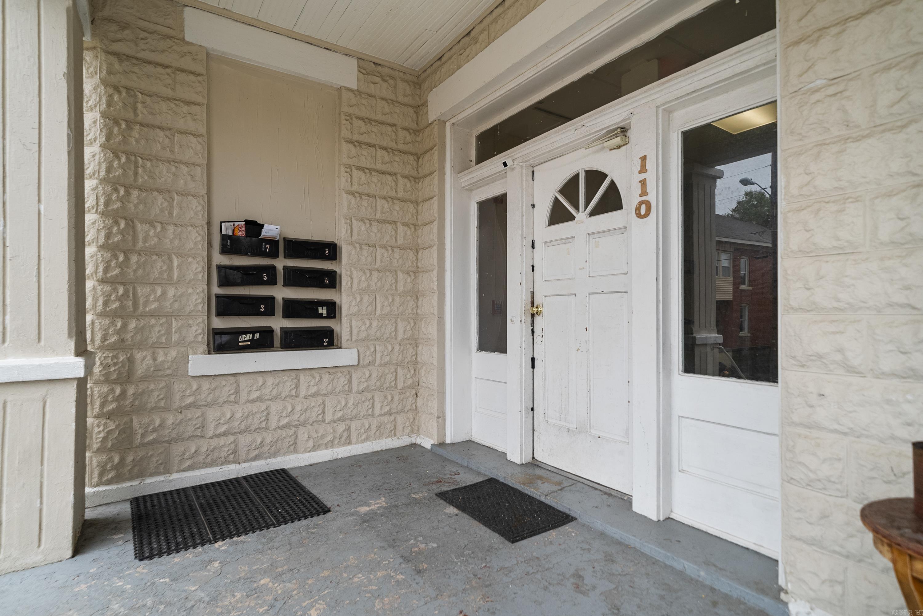 HSR BLK - Residential Income