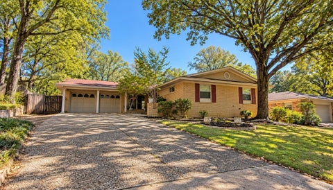 Photo of 7604 Flintrock RD, North Little Rock, AR 72116 (MLS # 26042267)