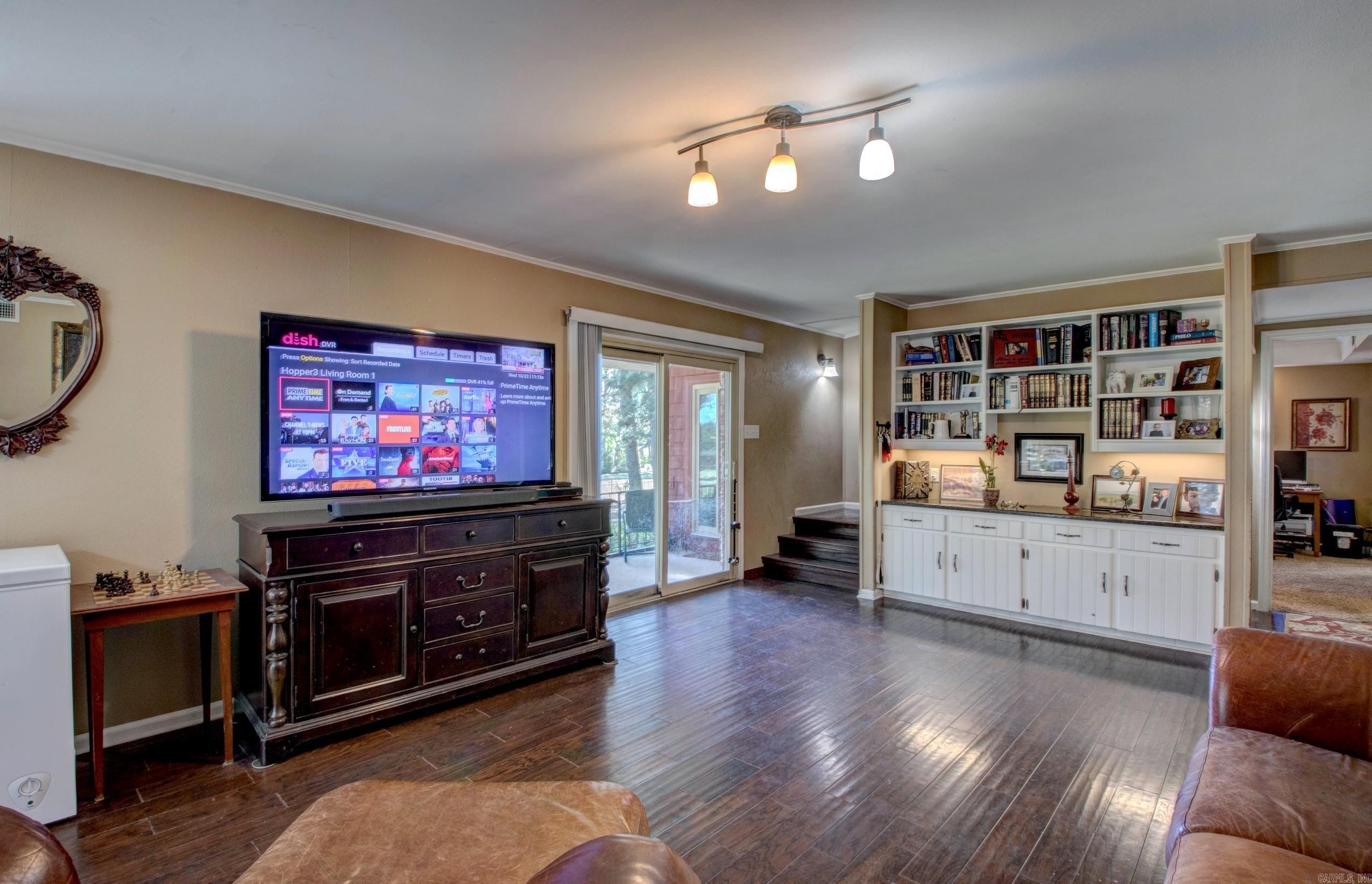 FOXWOOD J - Residential