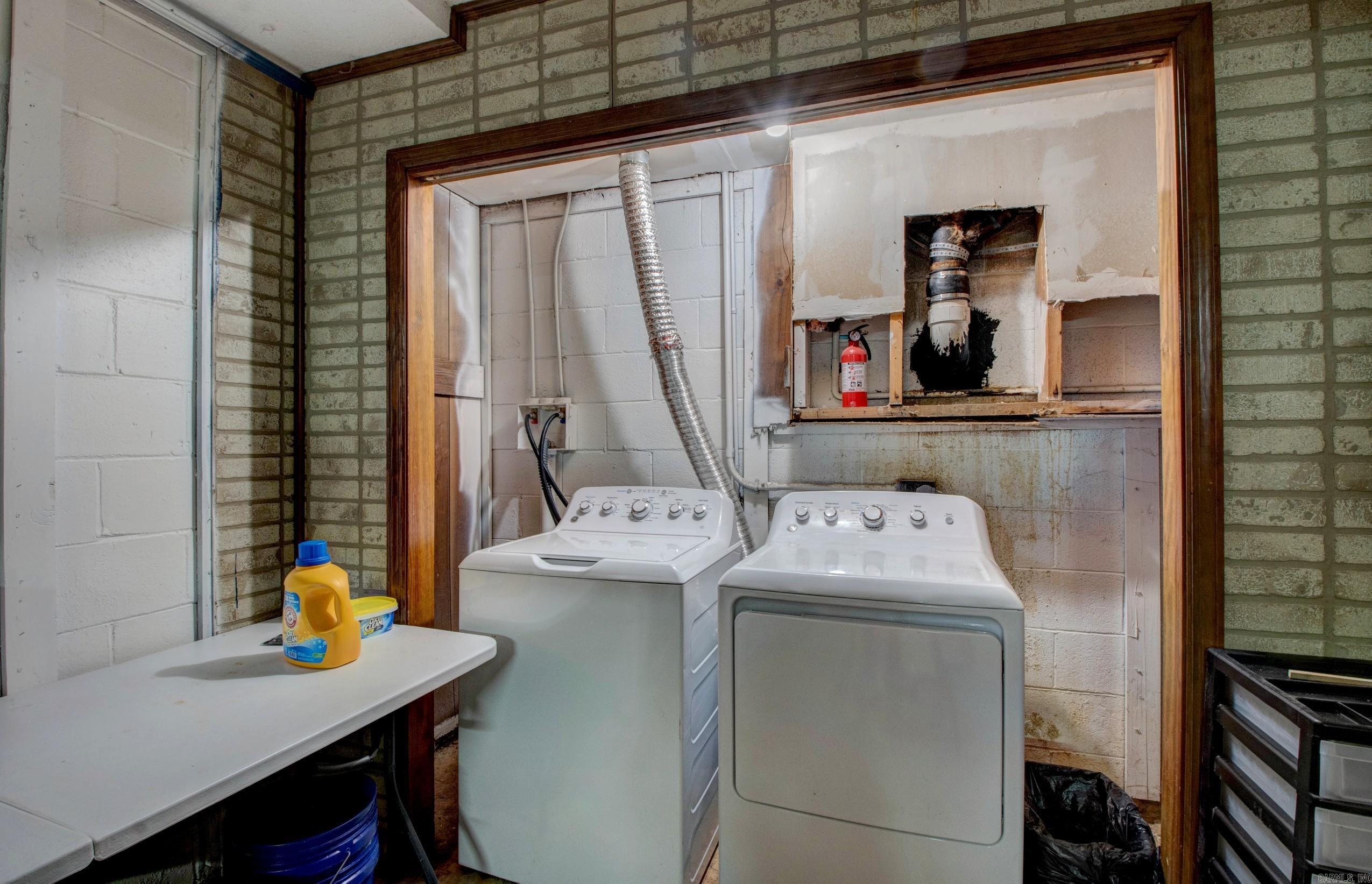 FOXWOOD J - Residential