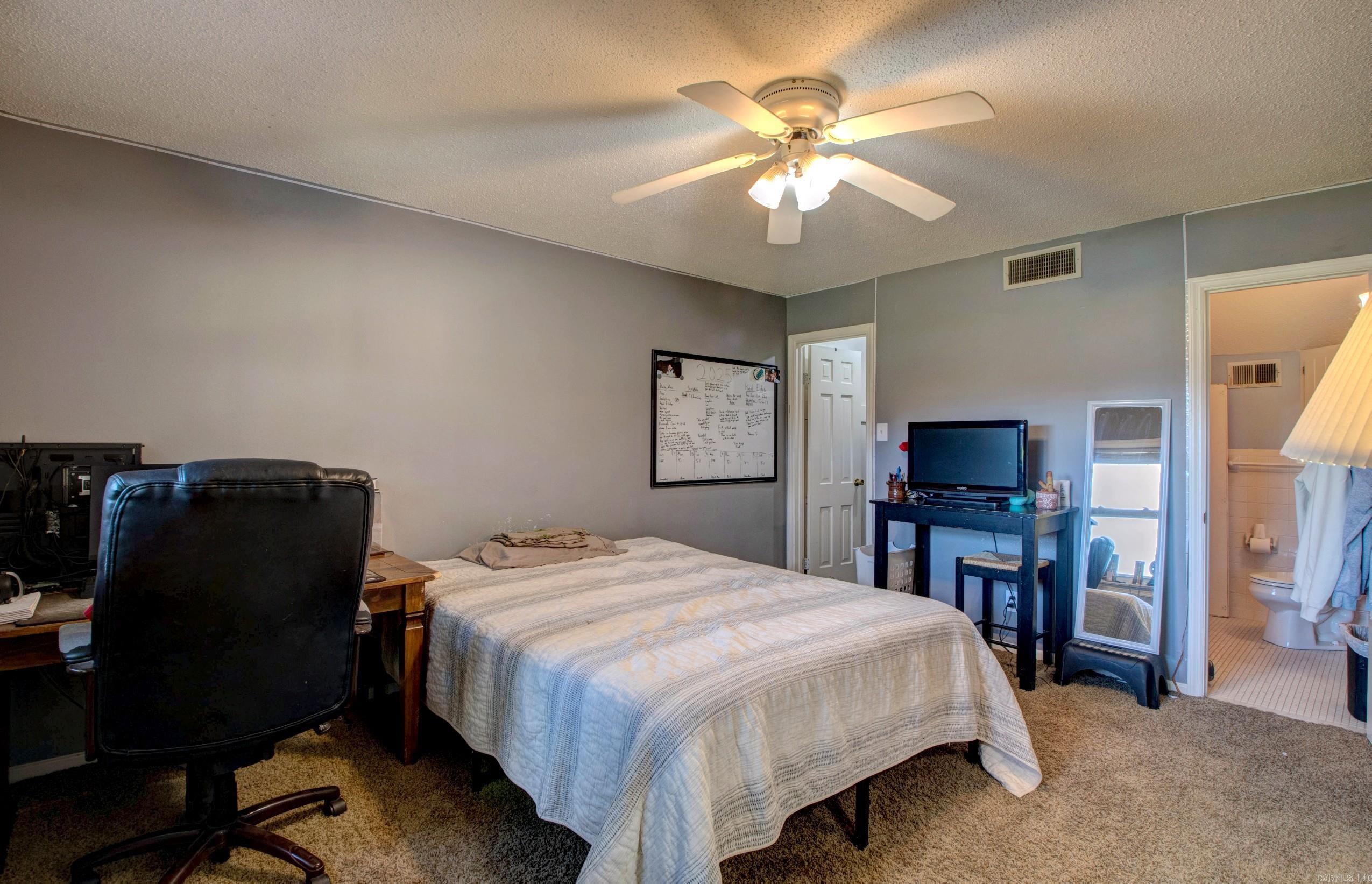 FOXWOOD J - Residential