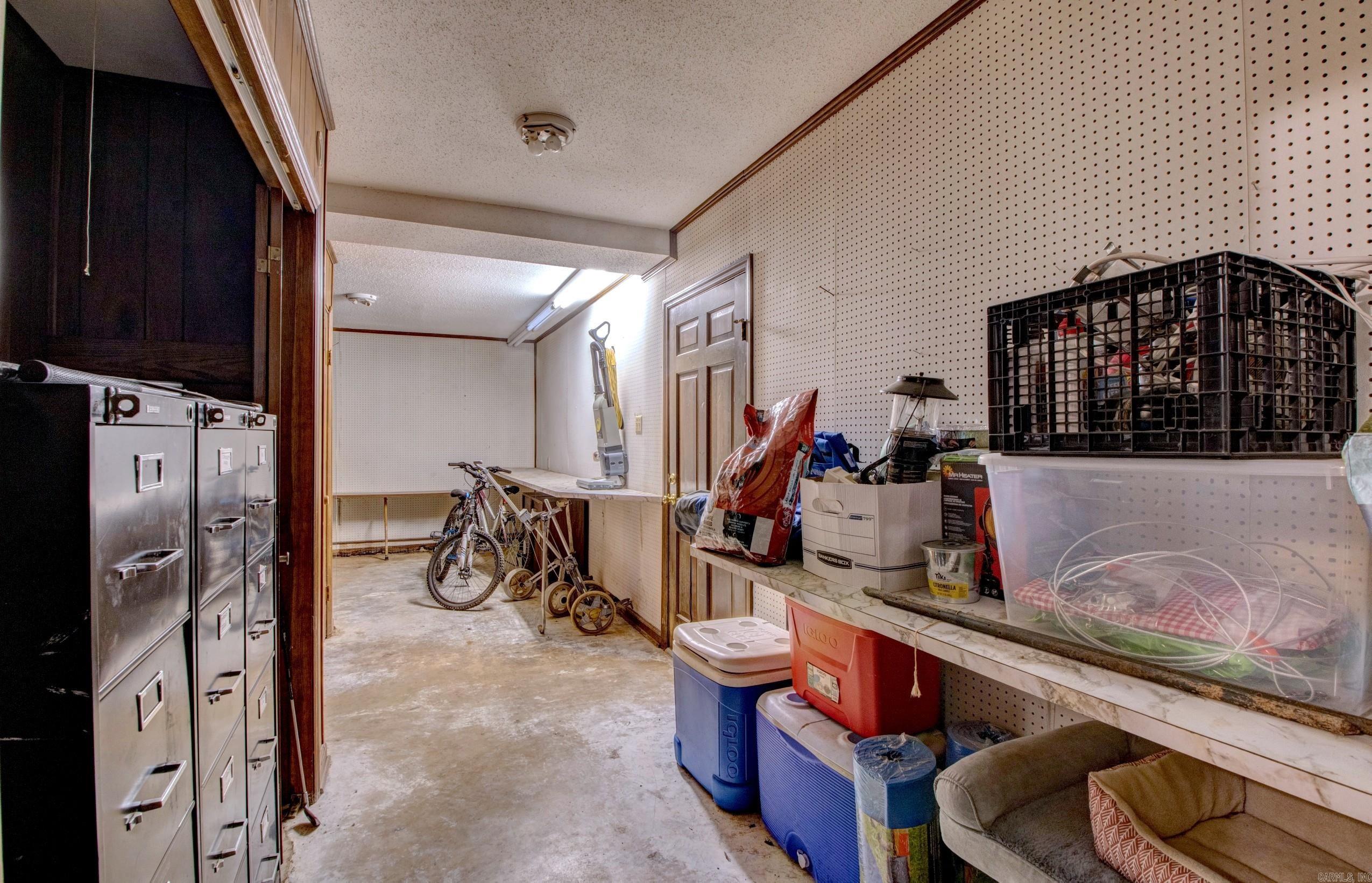 FOXWOOD J - Residential