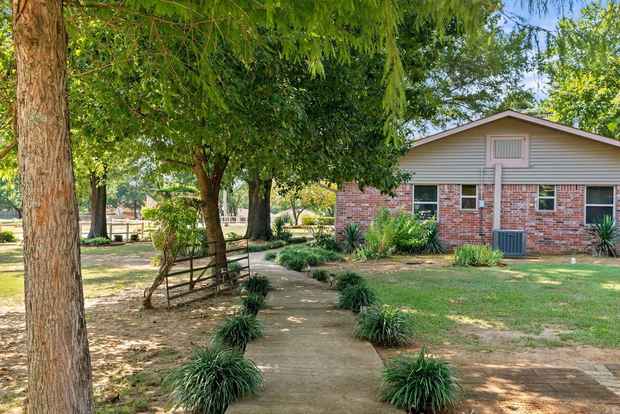 Cedar Oaks - Residential