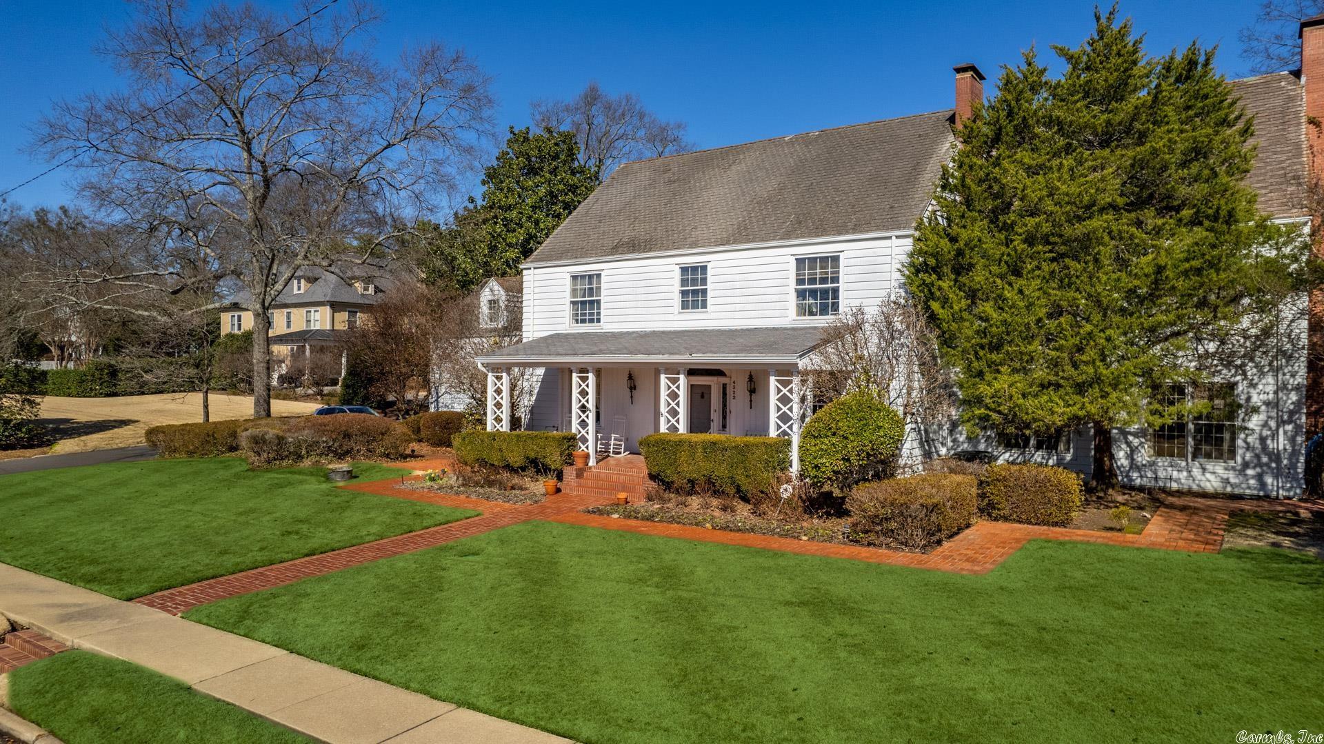 COUNTRY CLUB HGTS - Residential