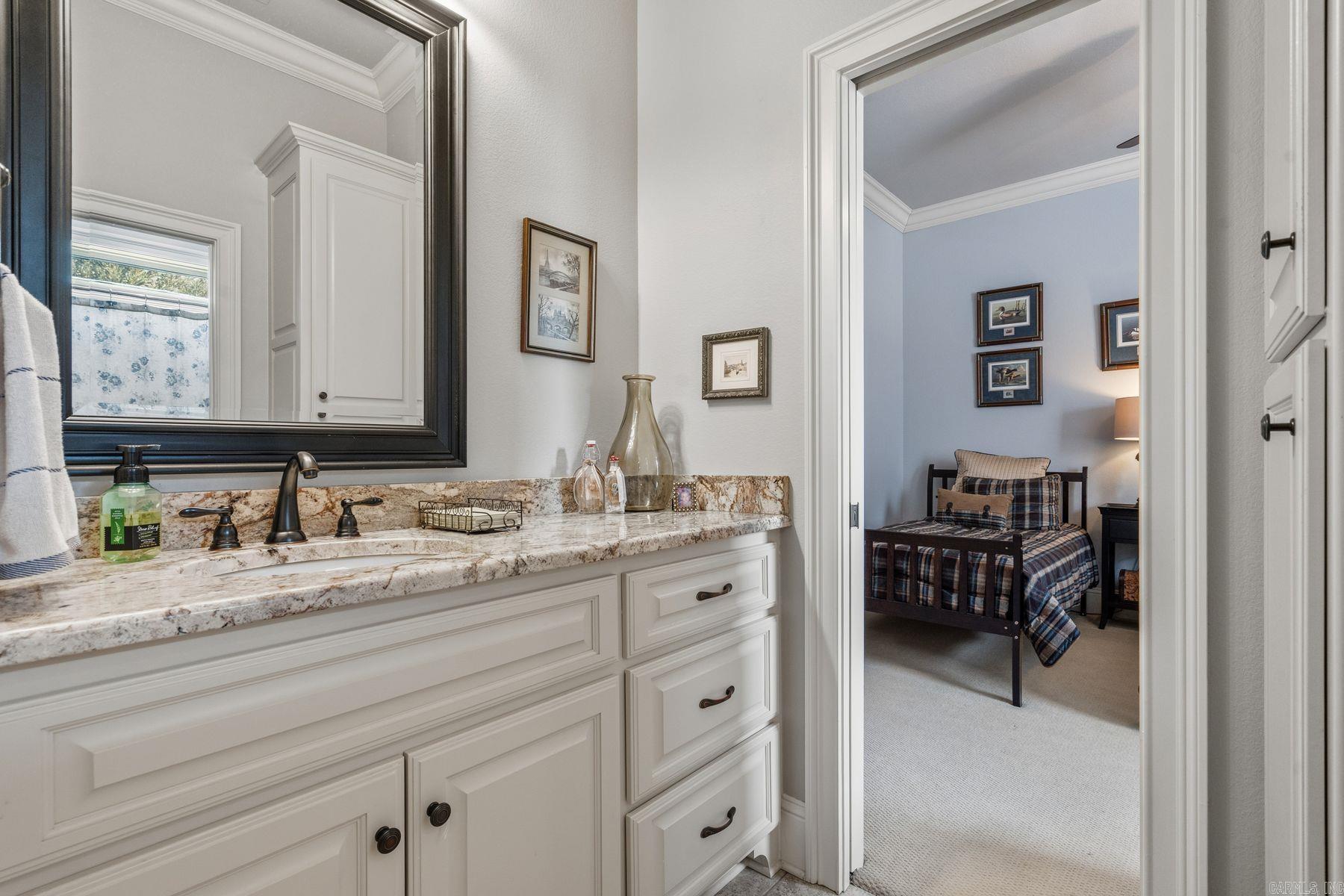 BELLA PLACE - Residential