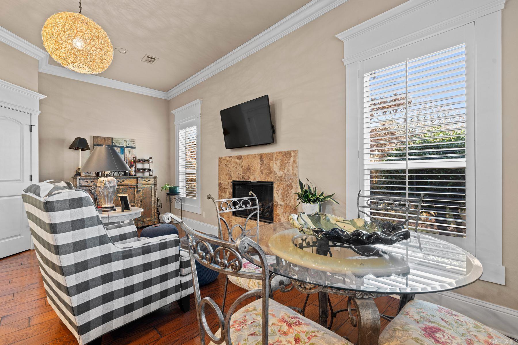 BELLA PLACE - Residential