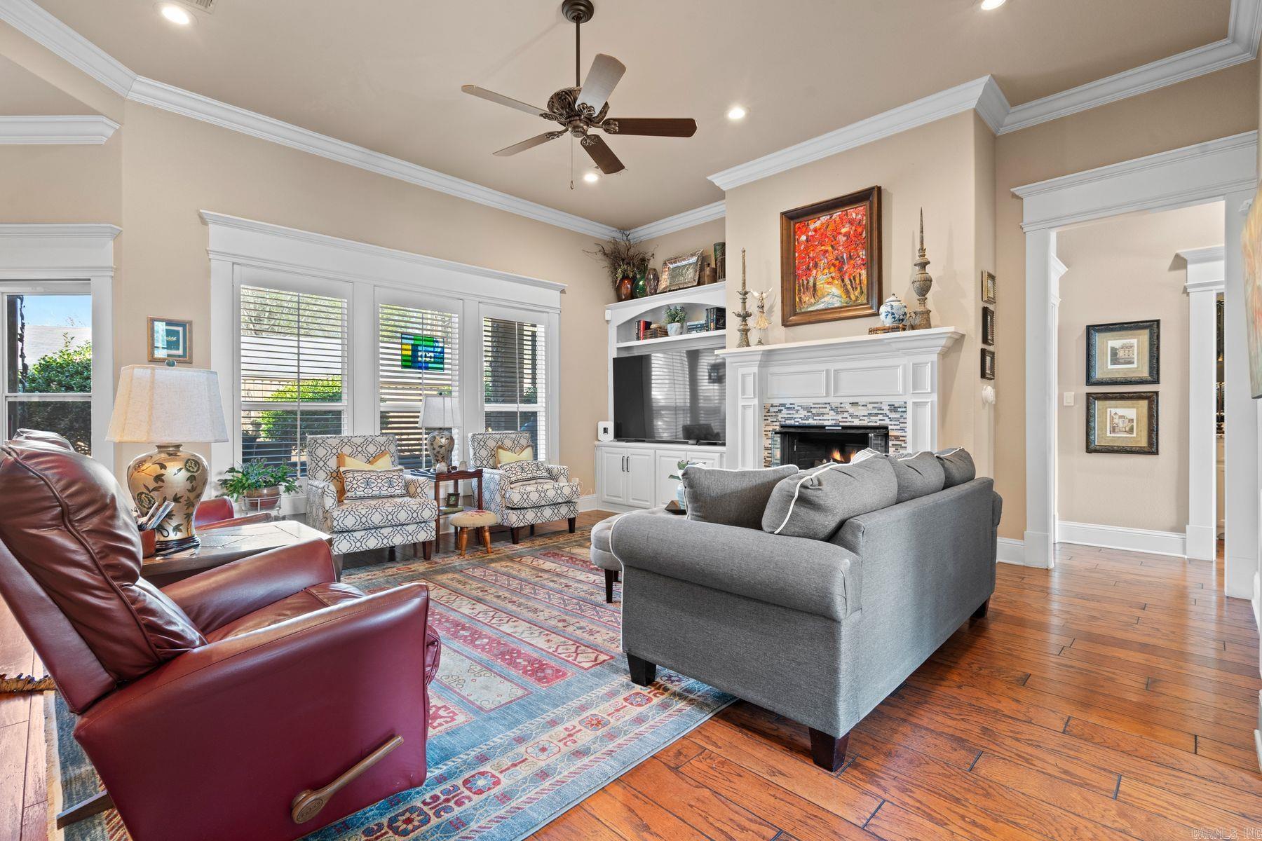 BELLA PLACE - Residential