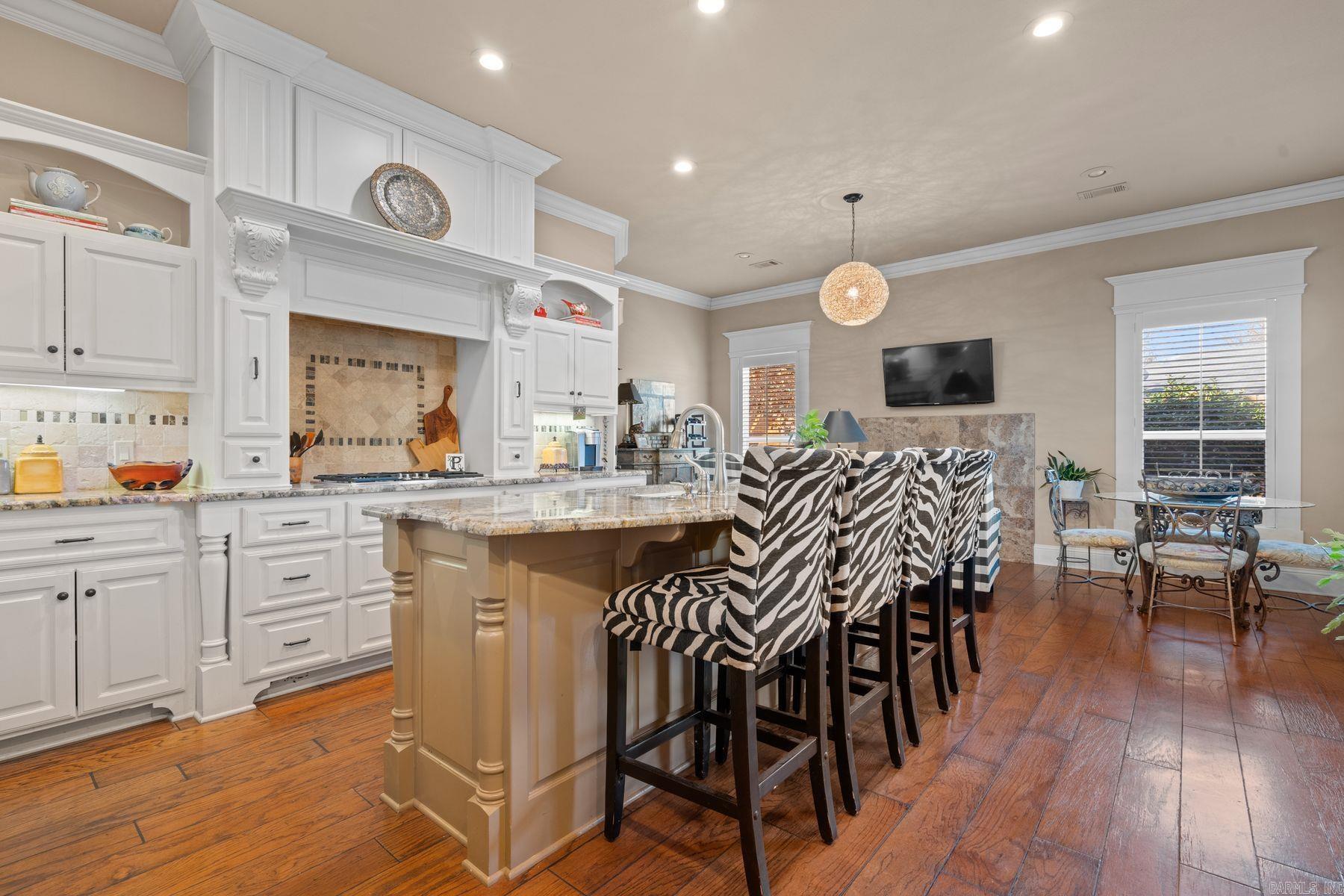 BELLA PLACE - Residential