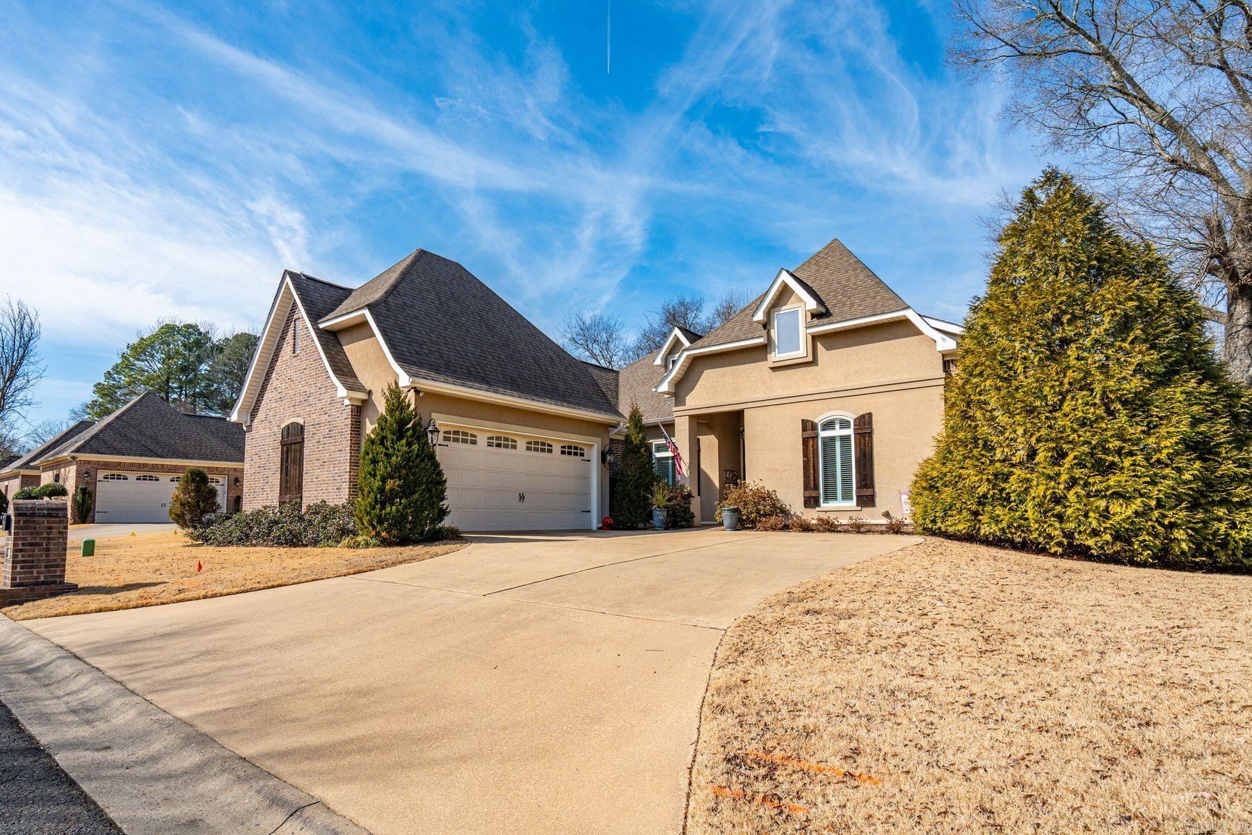 BELLA PLACE - Residential