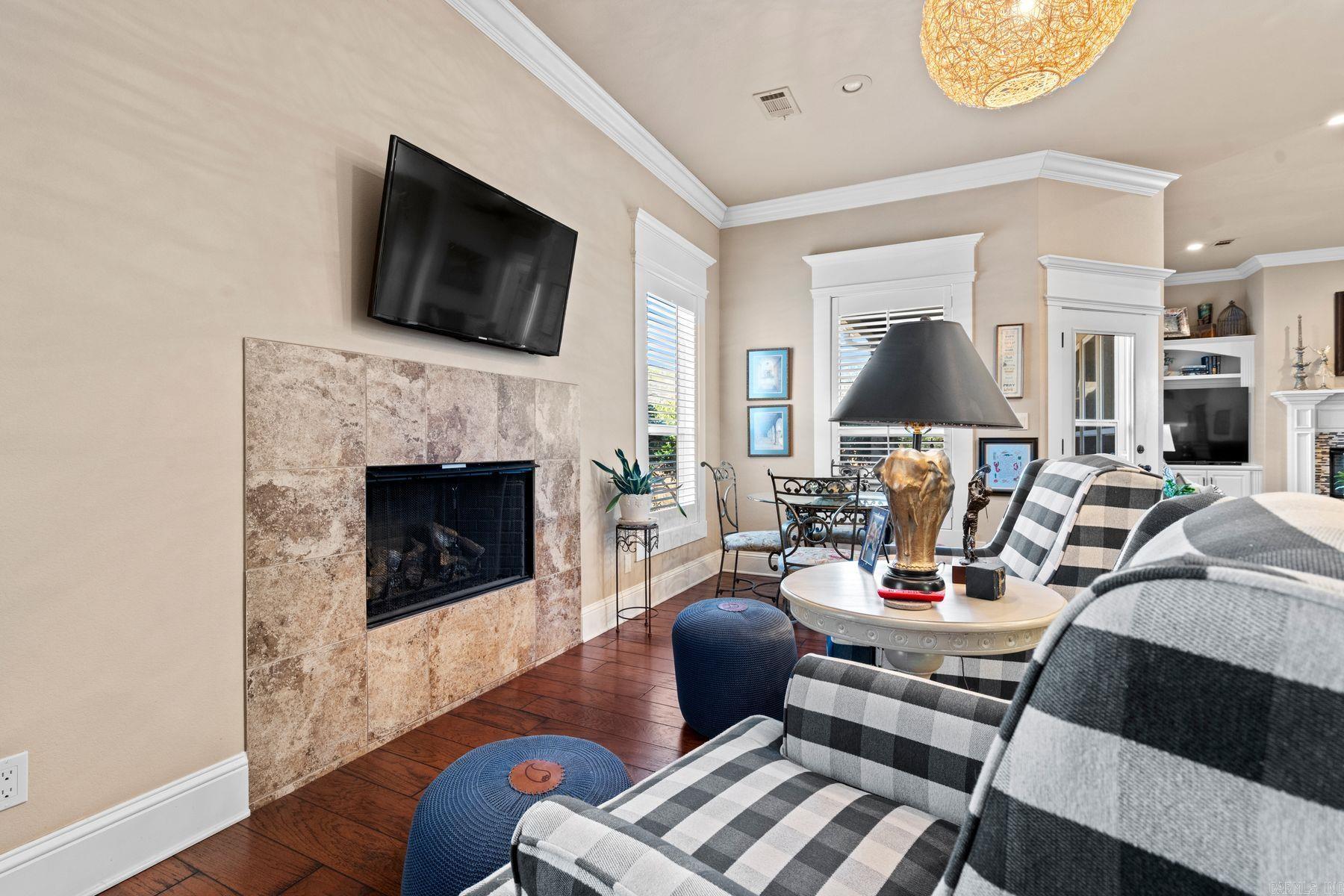 BELLA PLACE - Residential