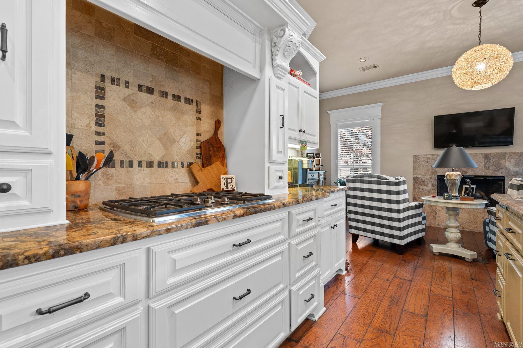 BELLA PLACE - Residential