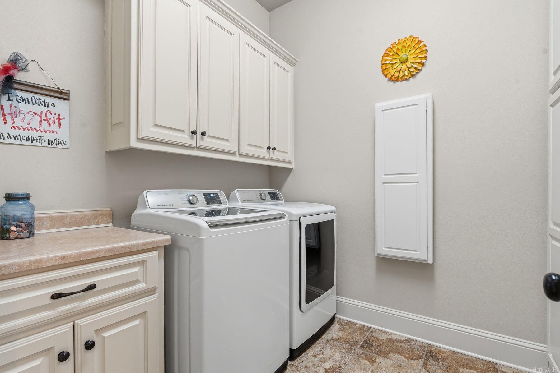 BELLA PLACE - Residential