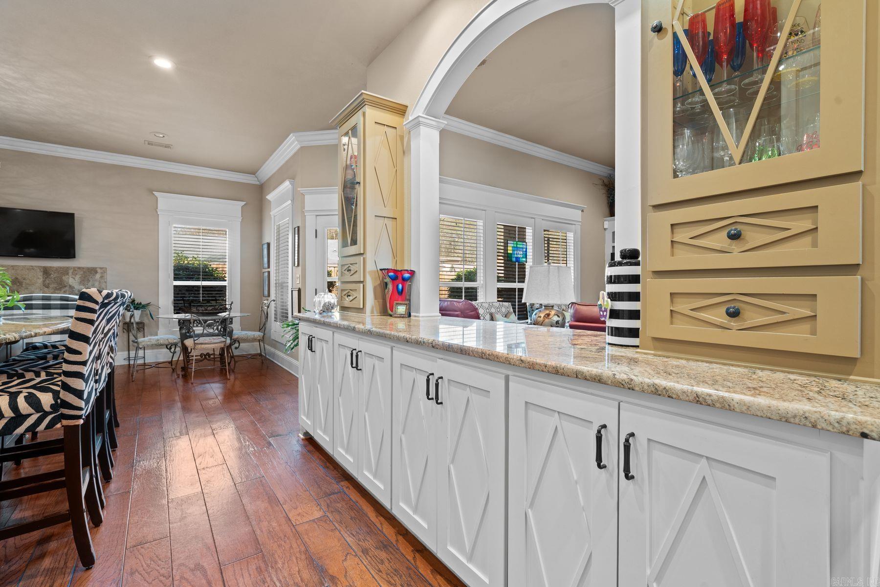 BELLA PLACE - Residential