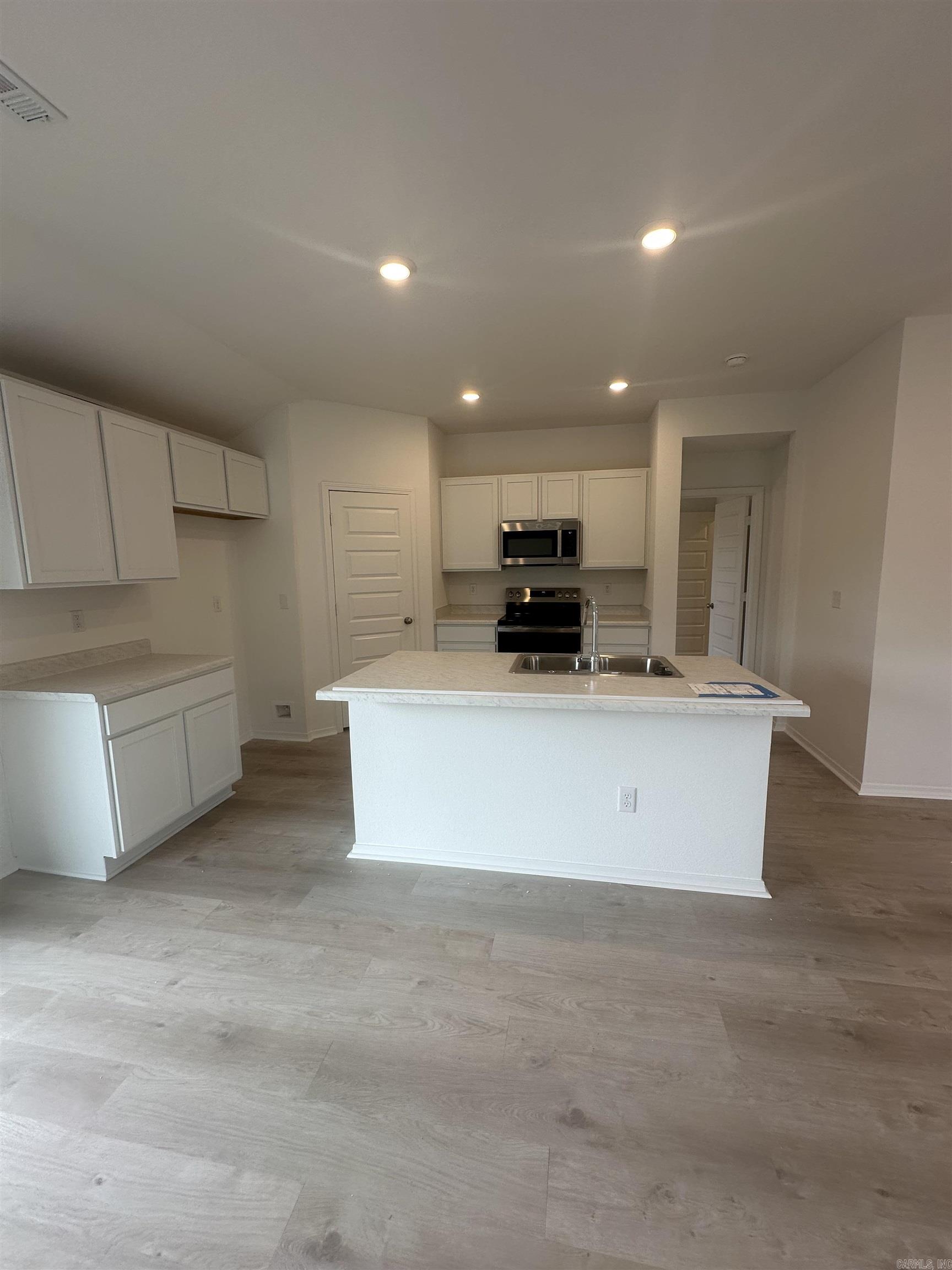 THE MEADOWS - Residential