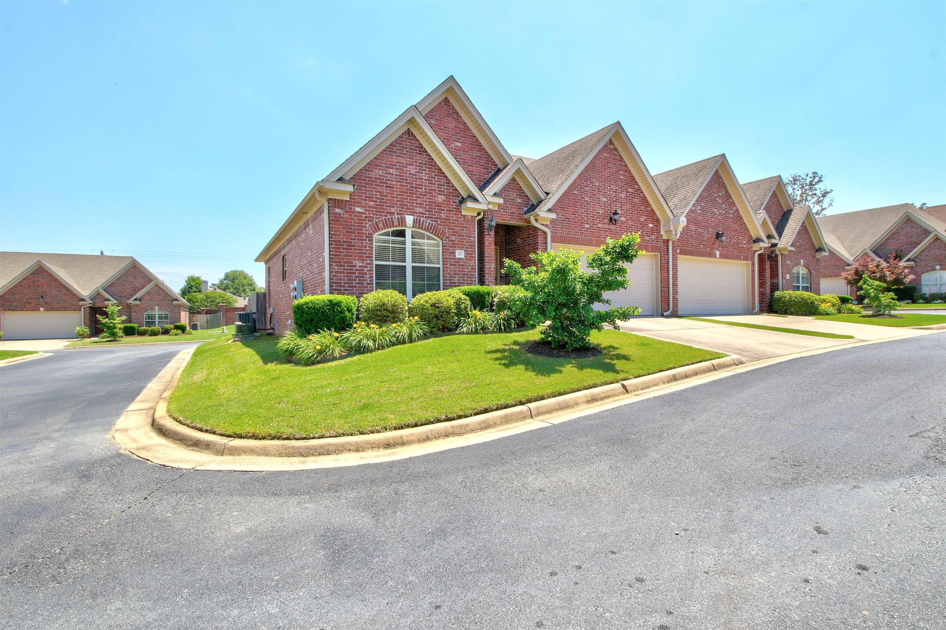 VALLEY VIEW - Residential