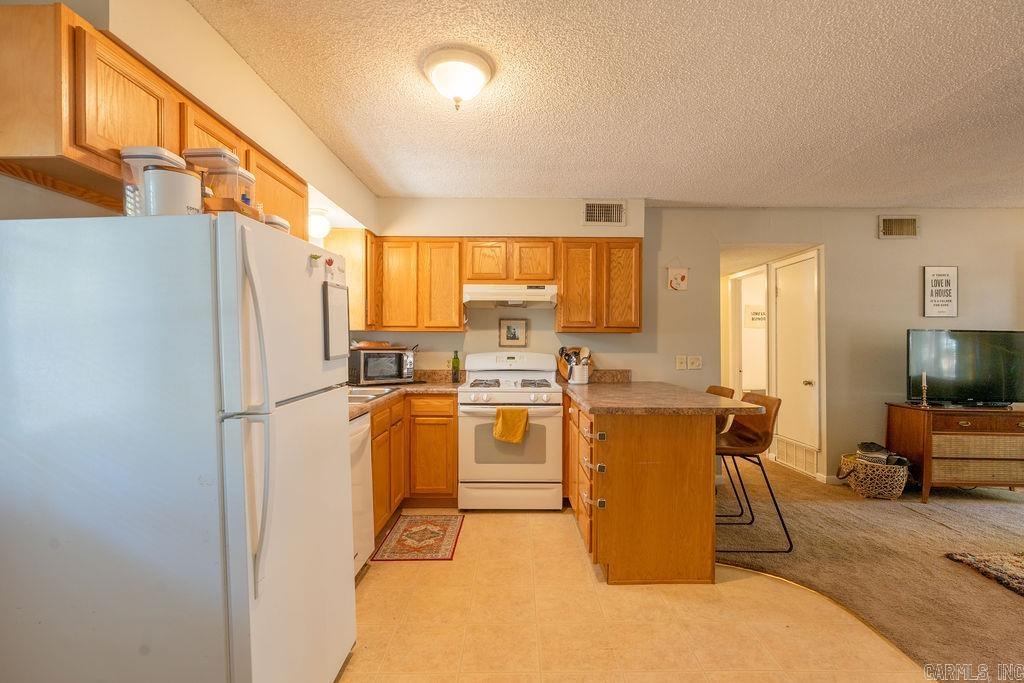 EAST CLINTON PLACE - Residential