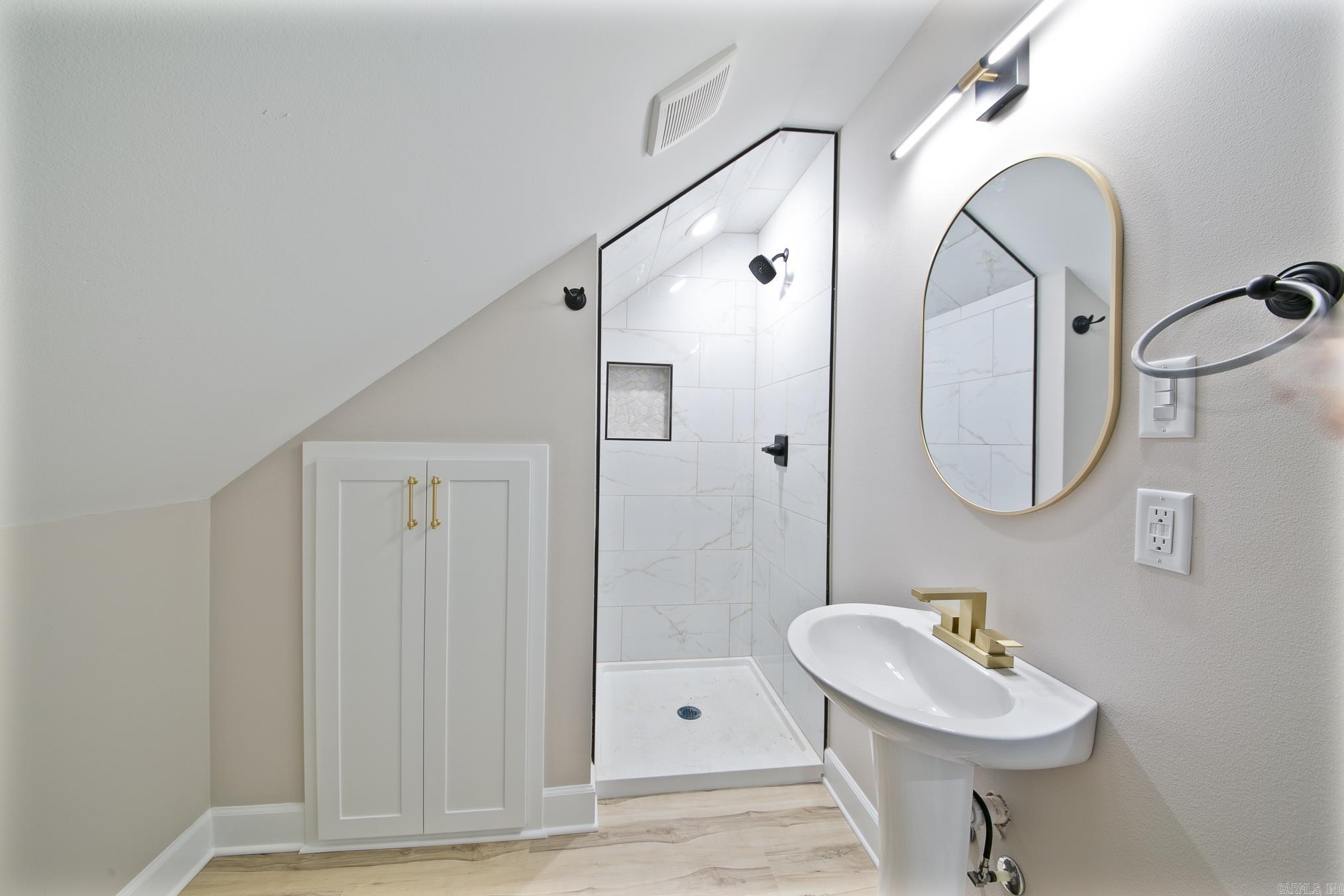 GREYSTONE - Residential