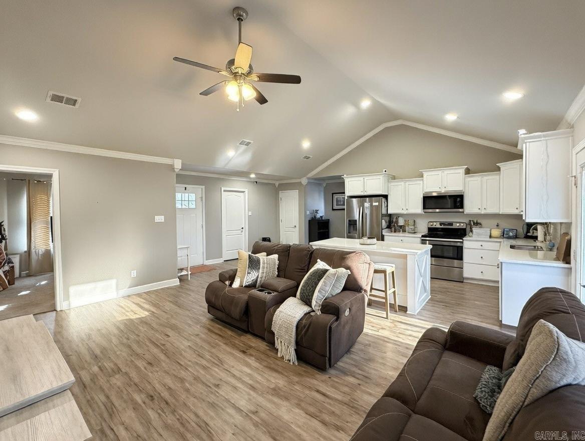 DEERFIELD ESTATES - Residential