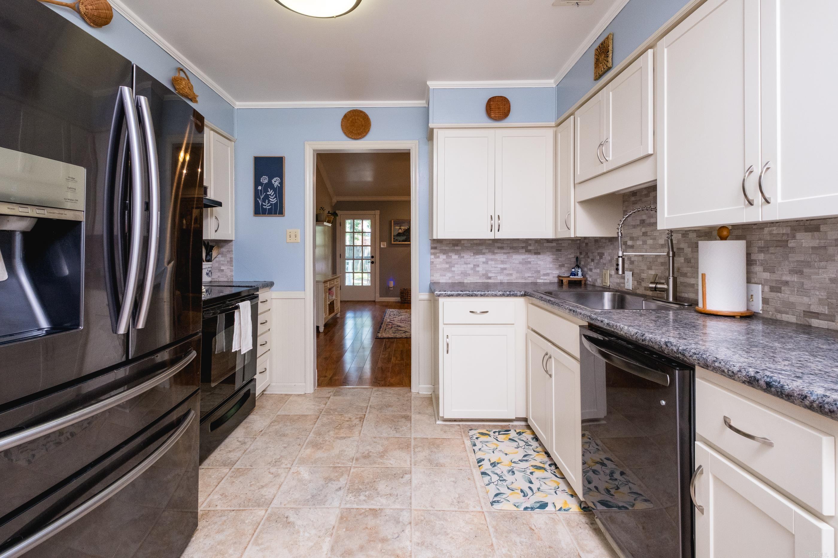 GREEN HILLS - Residential