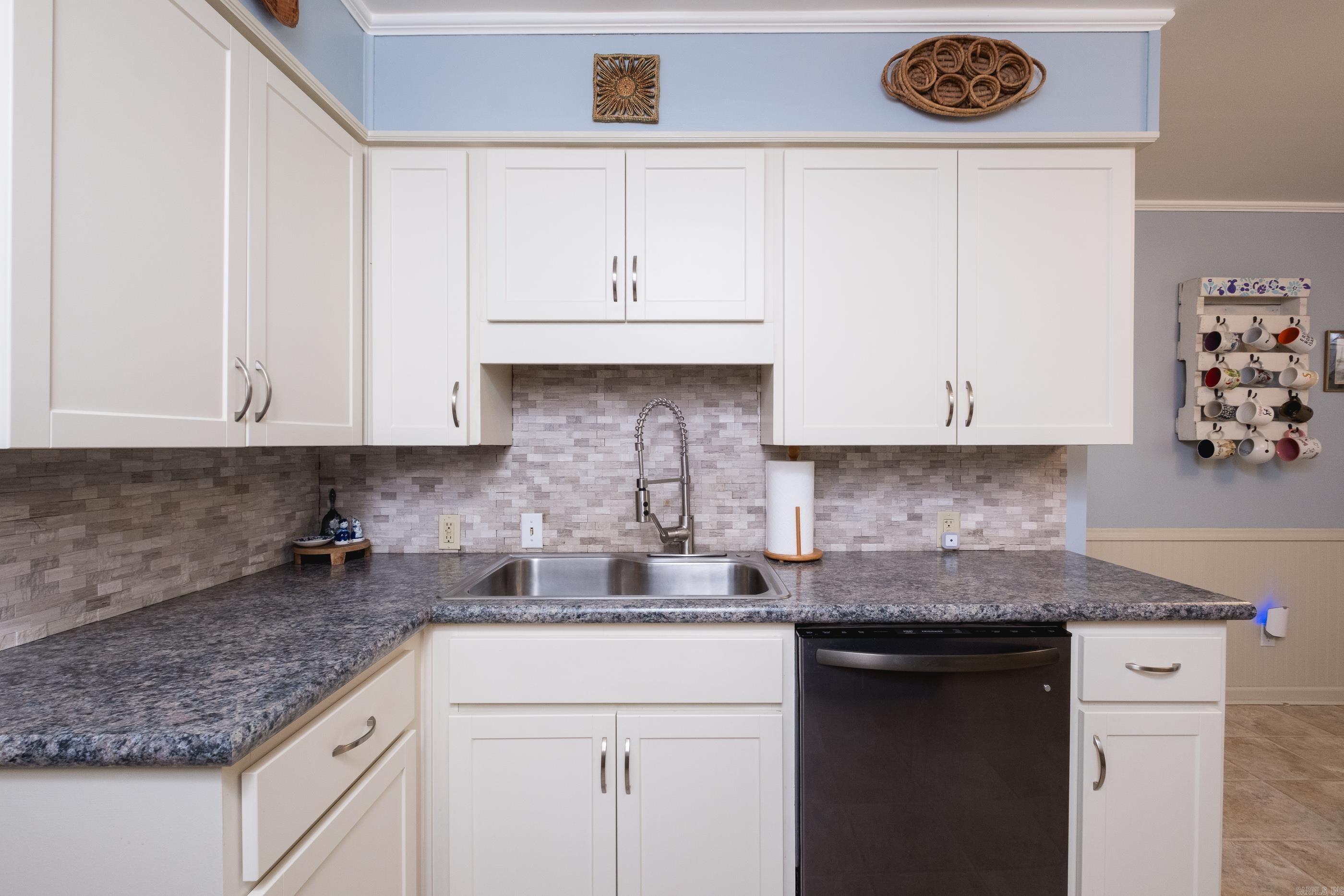 GREEN HILLS - Residential