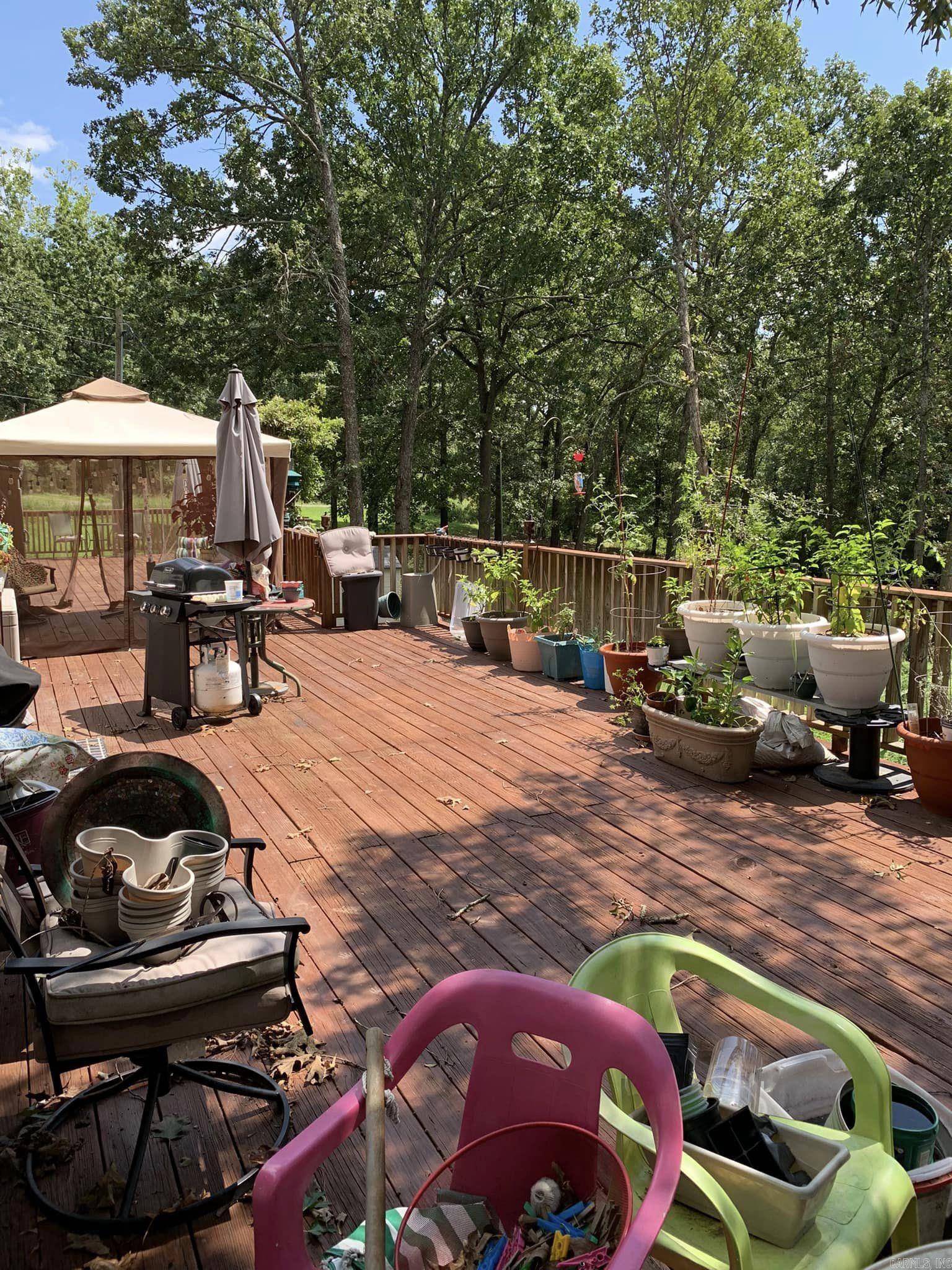 COUNTRY ESTATES SUBD - Residential