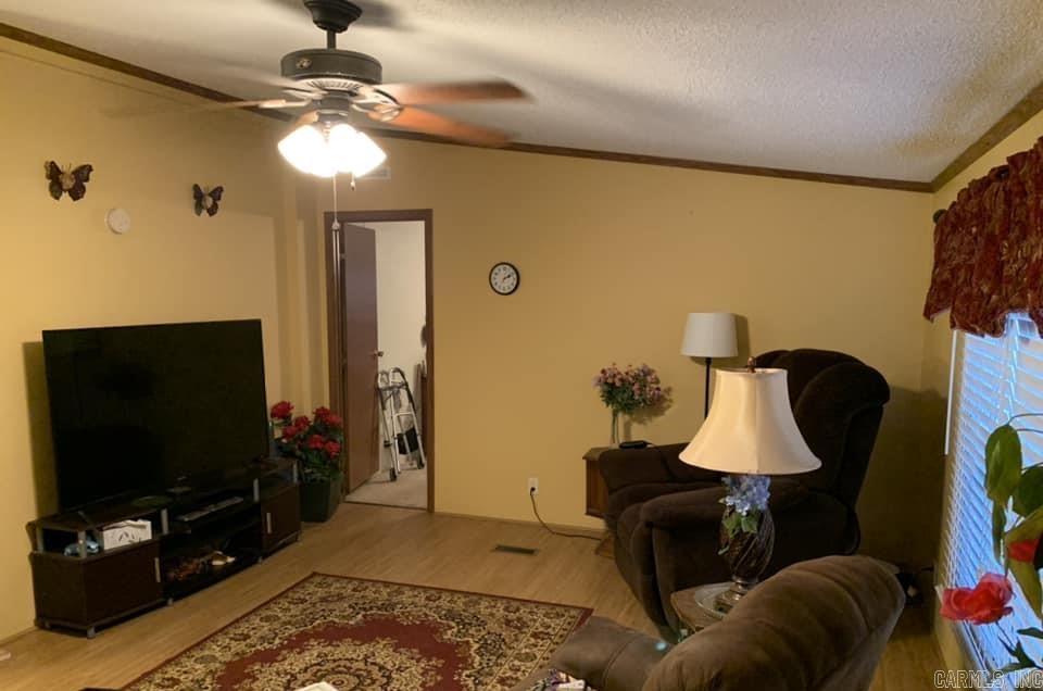 COUNTRY ESTATES SUBD - Residential