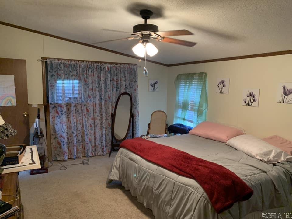 COUNTRY ESTATES SUBD - Residential