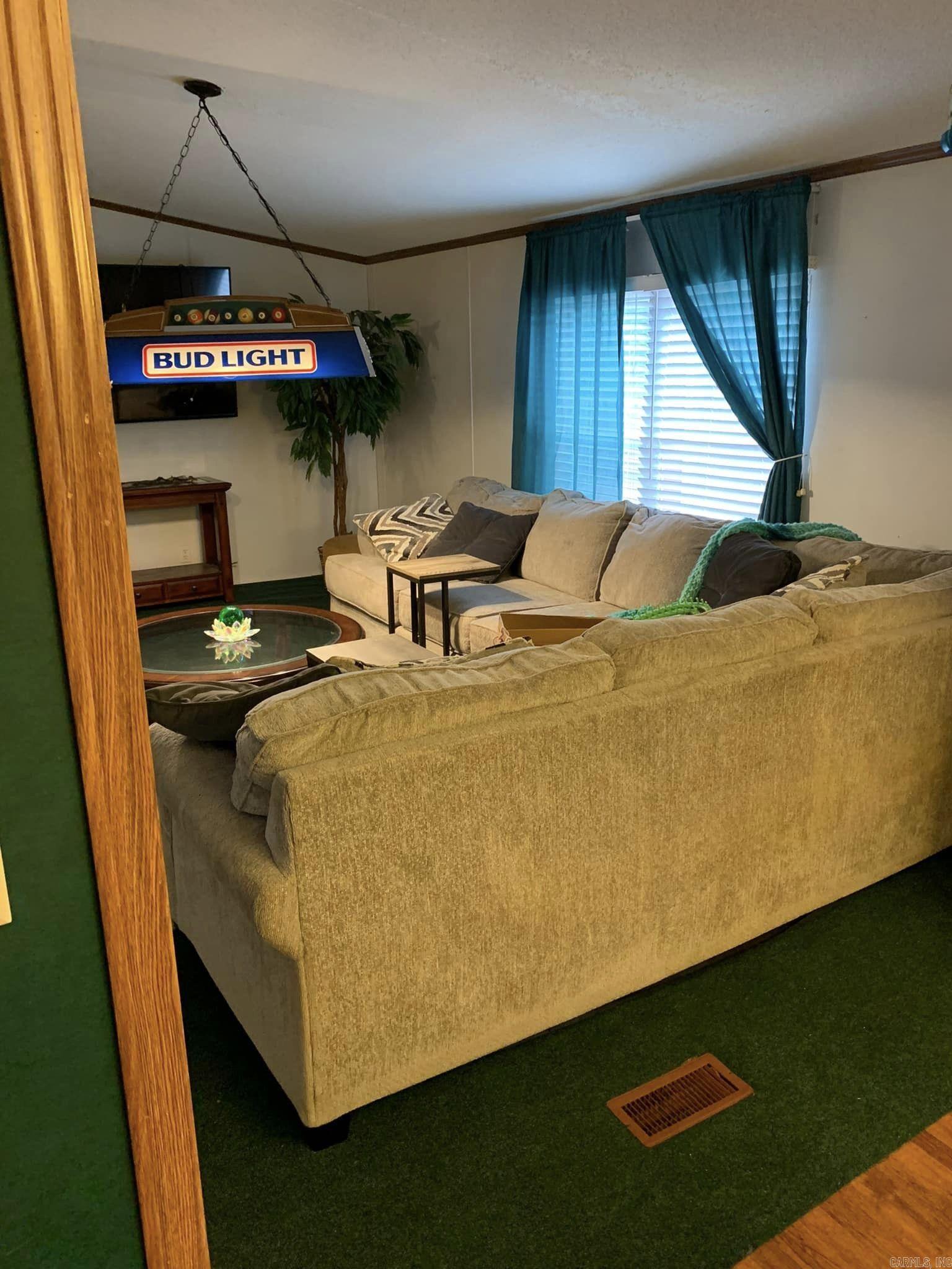 COUNTRY ESTATES SUBD - Residential