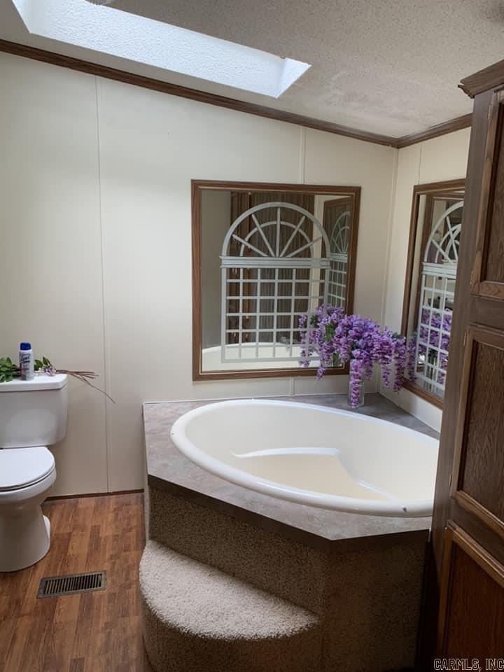 COUNTRY ESTATES SUBD - Residential