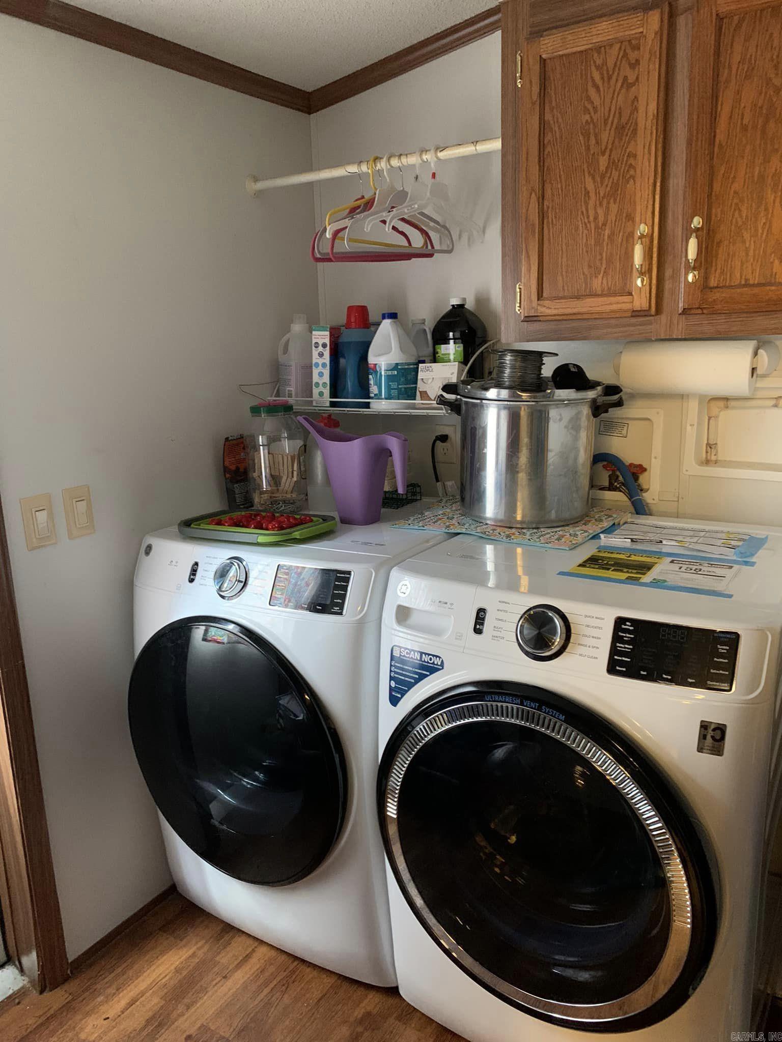 COUNTRY ESTATES SUBD - Residential