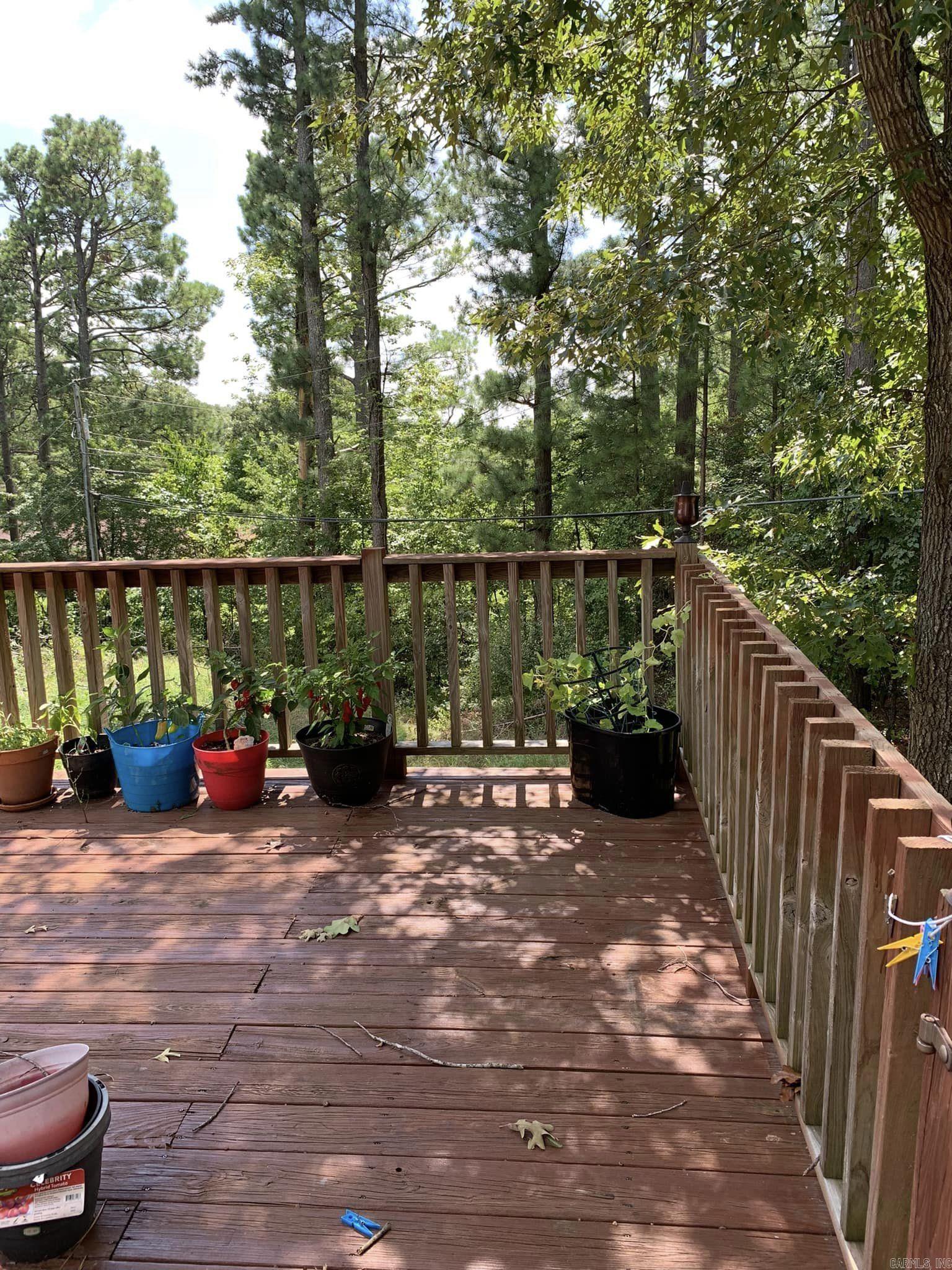 COUNTRY ESTATES SUBD - Residential