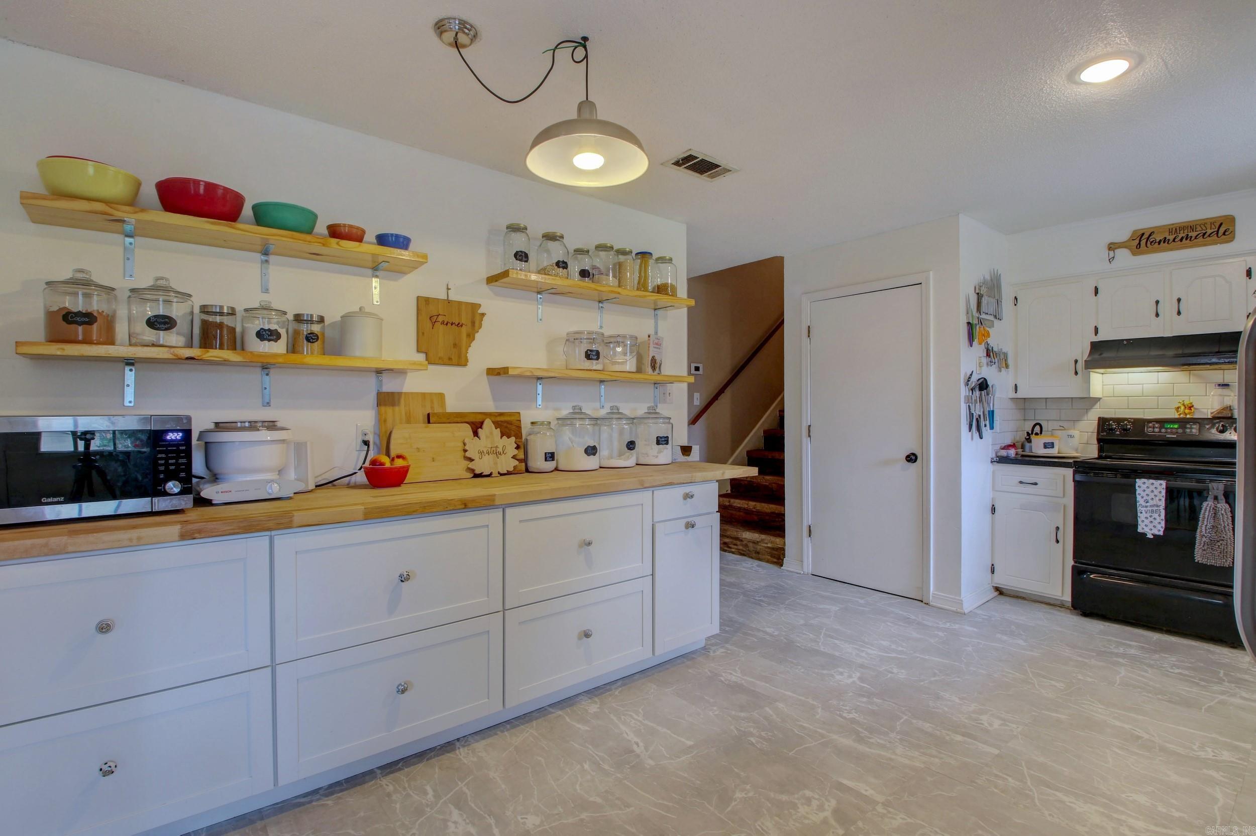 STONEWALL - Residential