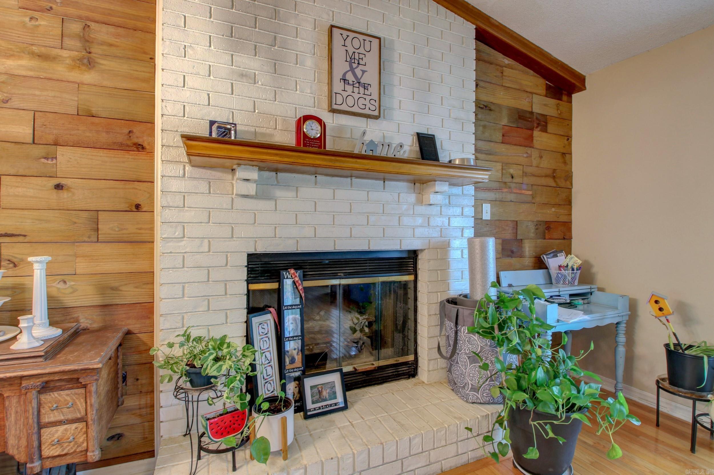 STONEWALL - Residential