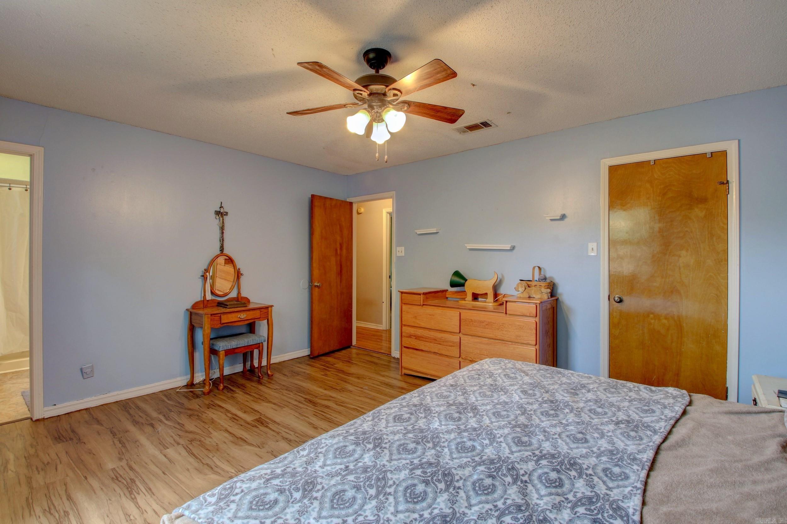 STONEWALL - Residential