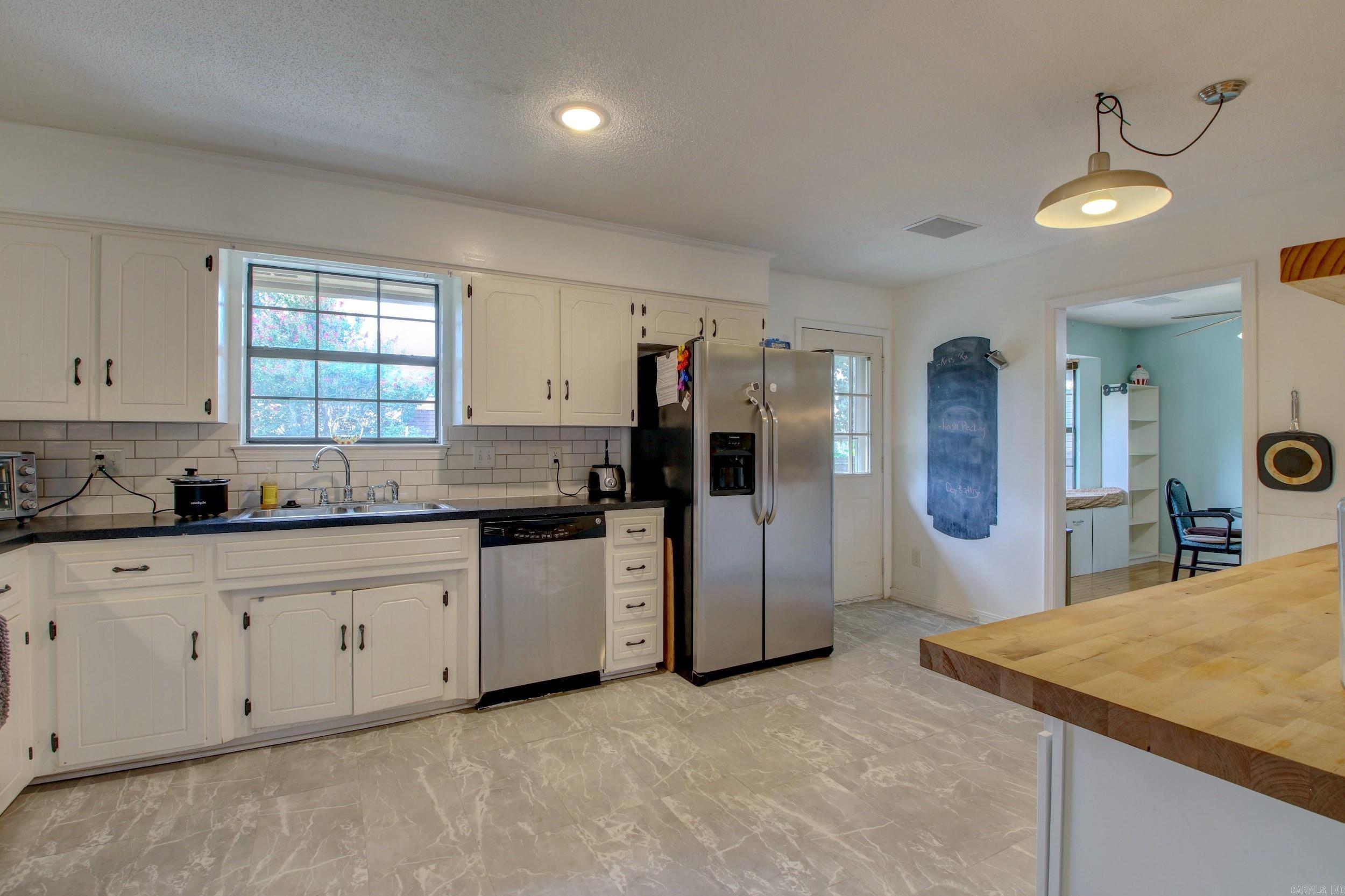 STONEWALL - Residential