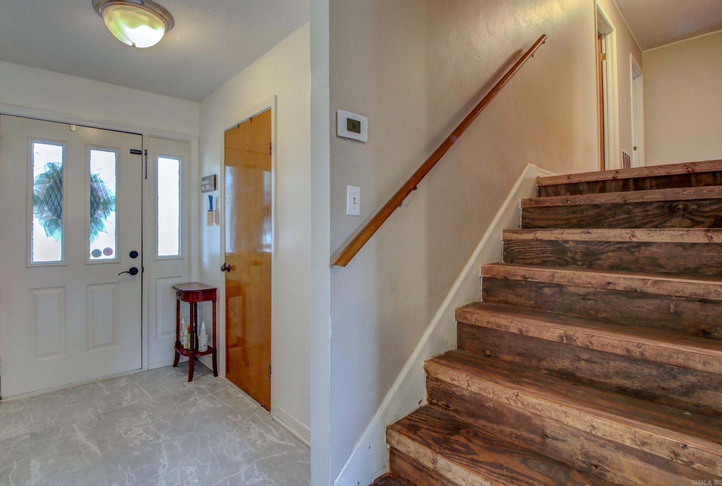 STONEWALL - Residential