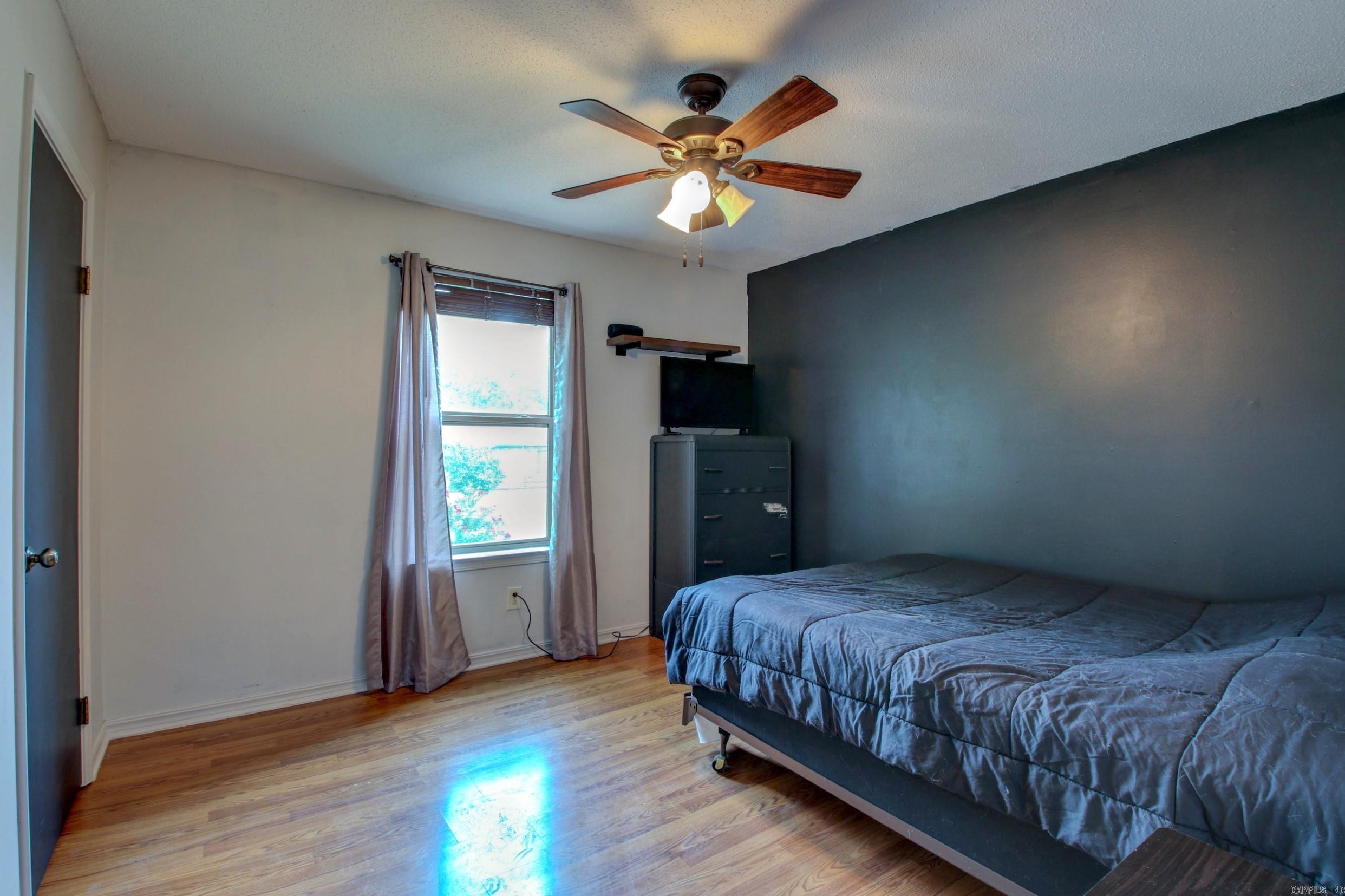 STONEWALL - Residential