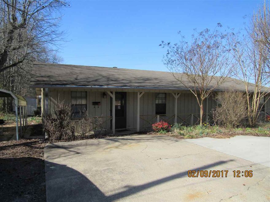 2 spacious bedrooms, large family room, large eat in kitchen with range/oven, dishwasher, and refrigerator, covered back patio, all electric, water is paid.