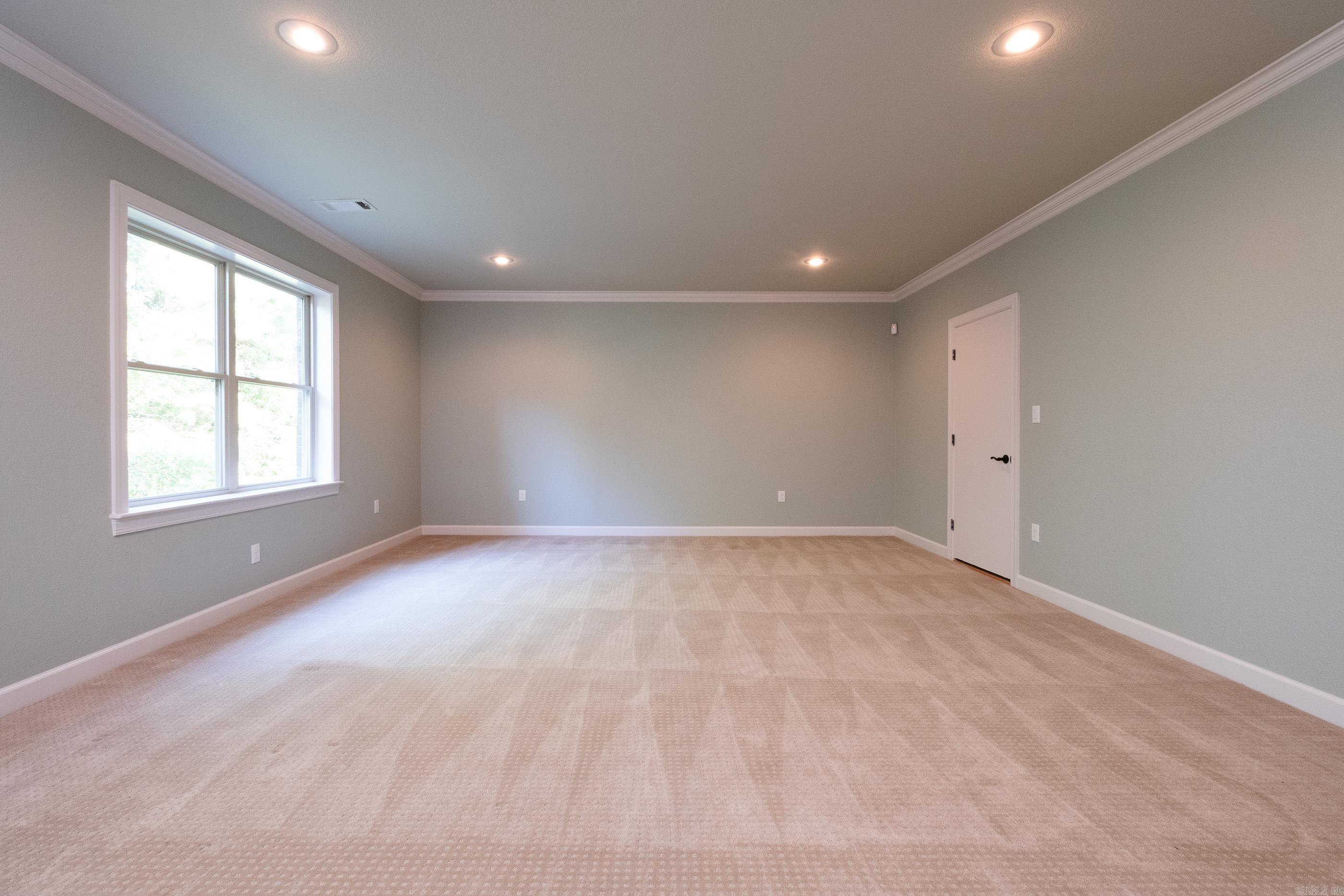 WOODLANDS EDGE - Residential