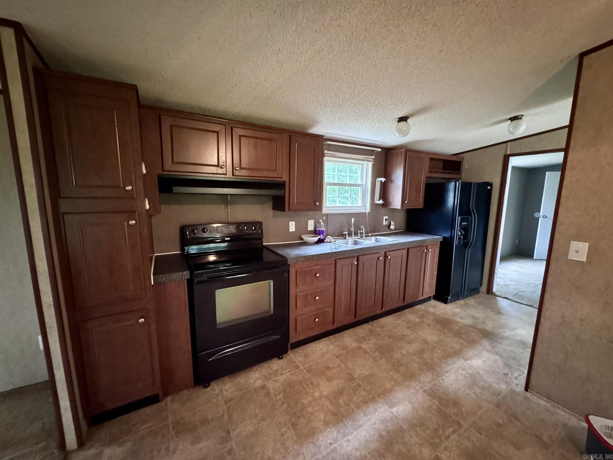 Pine Tree 2nd - Residential